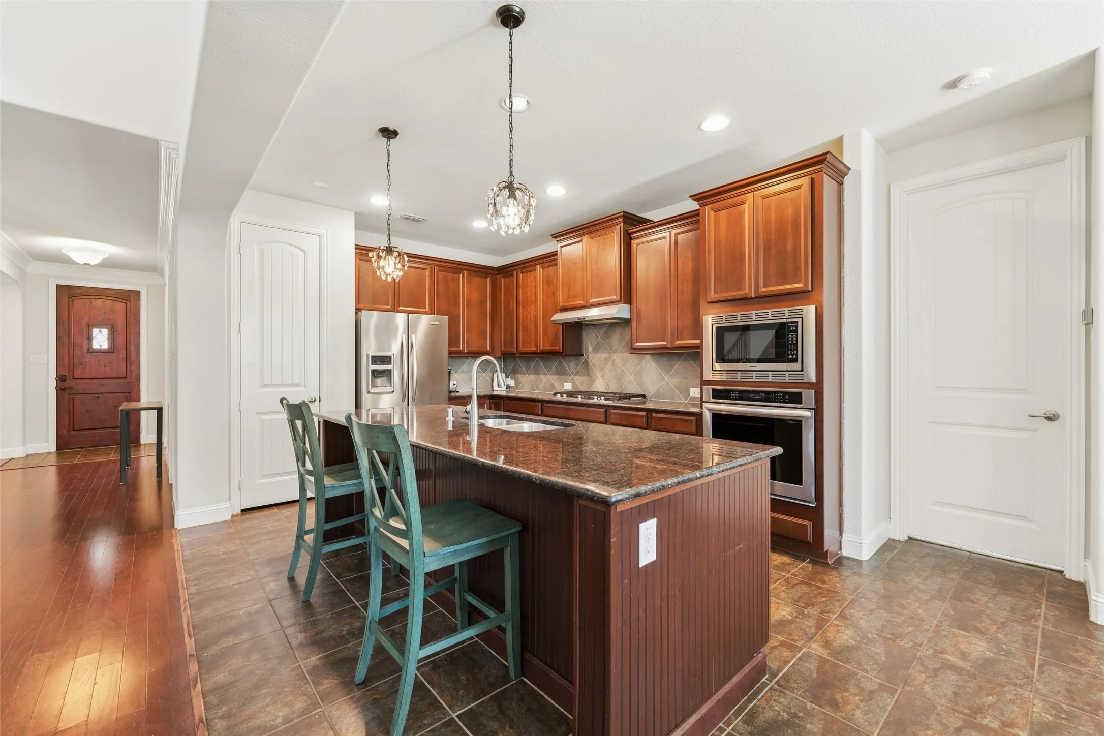 Single Family Residence For Rent in Denton County , 1374 Sandhurst Drive, Roanoke, Texas 76262, 4 Bedroom, 3 Bathroom, 2 Garage spaces, 3,073 Sqft, built in 2014, mls#21399132, Real Estate Agent in Roanoke, Homes For Rent in Denton county, Homes For Rent in Roanoke, Realtor in Roanoke Texas, Real Estate Brokerage Independent Realty Texas, Luminita Cordes Realtor
