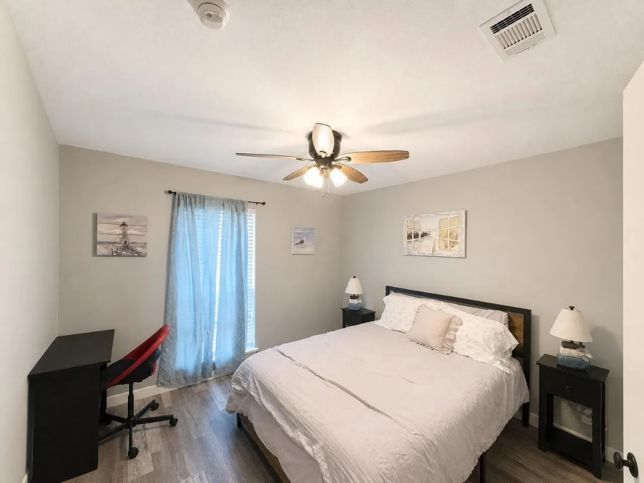 Single Family Residence For Rent in Denton County , 2930 Furneaux Lane, Carrollton, Texas 75007, 3 Bedroom, 3 Bathroom, 2 Garage spaces, 2,111 Sqft, built in 1978, mls#21399262, Real Estate Agent in Carrollton, Homes For Rent in Denton county, Homes For Rent in Carrollton, Realtor in Carrollton Texas, Real Estate Brokerage Independent Realty Texas, Luminita Cordes Realtor