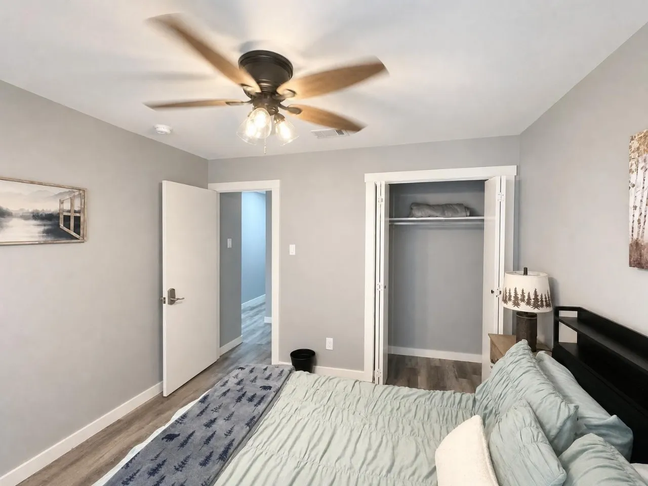 Single Family Residence For Rent in Denton County , 2930 Furneaux Lane, Carrollton, Texas 75007, 3 Bedroom, 3 Bathroom, 2 Garage spaces, 2,111 Sqft, built in 1978, mls#21399262, Real Estate Agent in Carrollton, Homes For Rent in Denton county, Homes For Rent in Carrollton, Realtor in Carrollton Texas, Real Estate Brokerage Independent Realty Texas, Luminita Cordes Realtor