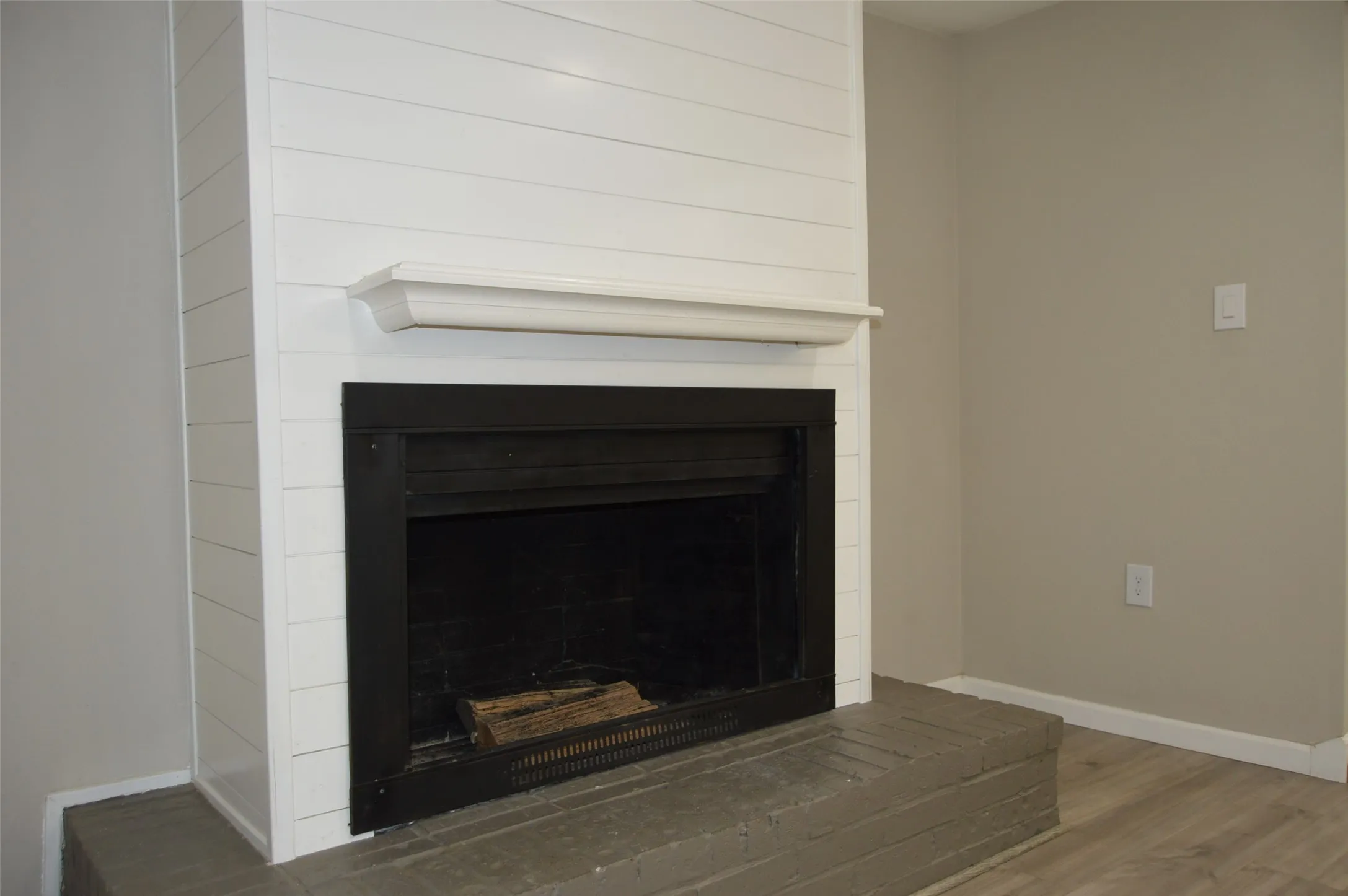 Wood burning fireplace