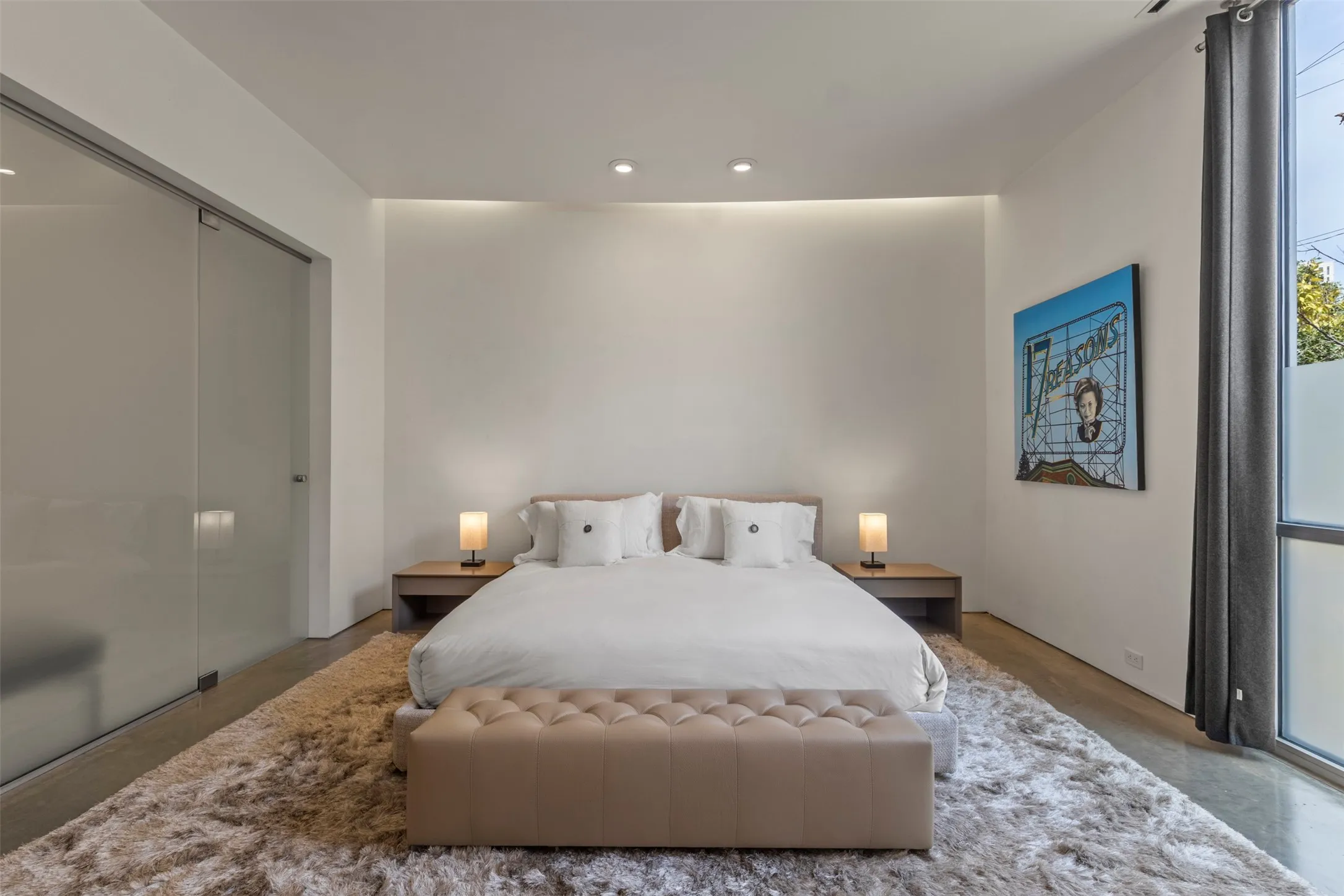 Condominium For Rent in Dallas County , 3740 Holland Avenue 2A, Dallas, Texas 75219, 2 Bedroom, 3 Bathroom, 2 Garage spaces, 2,560 Sqft, built in 2003, mls#21399218, Real Estate Agent in Dallas, Homes For Rent in Dallas county, Homes For Rent in Dallas, Realtor in Dallas Texas, Real Estate Brokerage Independent Realty Texas, Luminita Cordes Realtor
