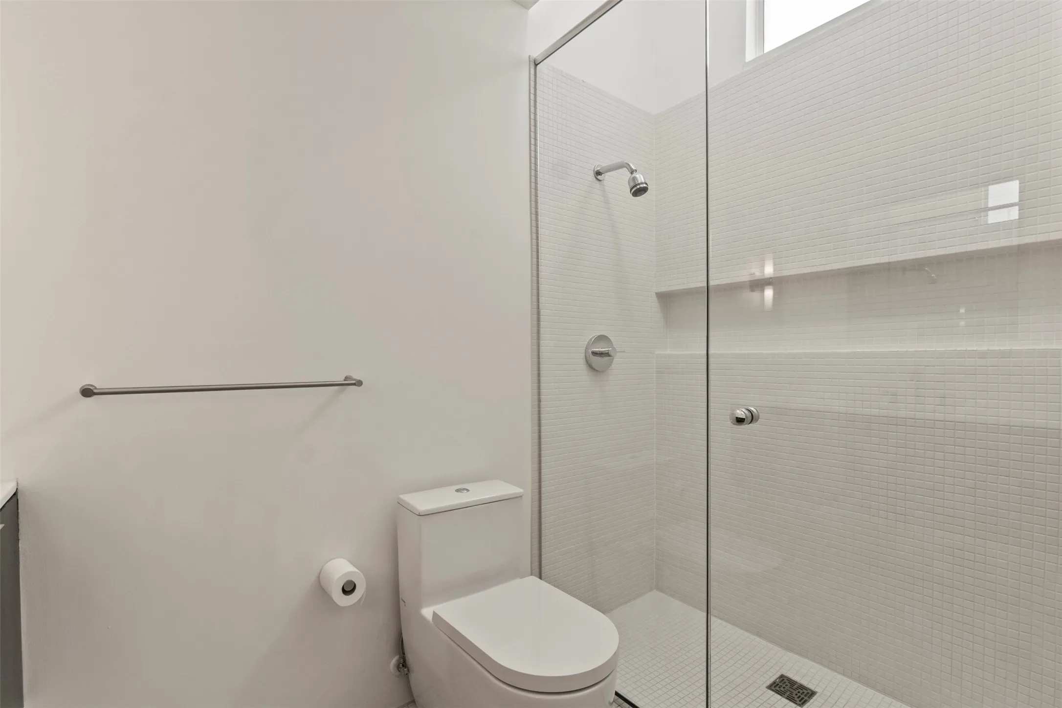 Condominium For Rent in Dallas County , 3740 Holland Avenue 2A, Dallas, Texas 75219, 2 Bedroom, 3 Bathroom, 2 Garage spaces, 2,560 Sqft, built in 2003, mls#21399218, Real Estate Agent in Dallas, Homes For Rent in Dallas county, Homes For Rent in Dallas, Realtor in Dallas Texas, Real Estate Brokerage Independent Realty Texas, Luminita Cordes Realtor