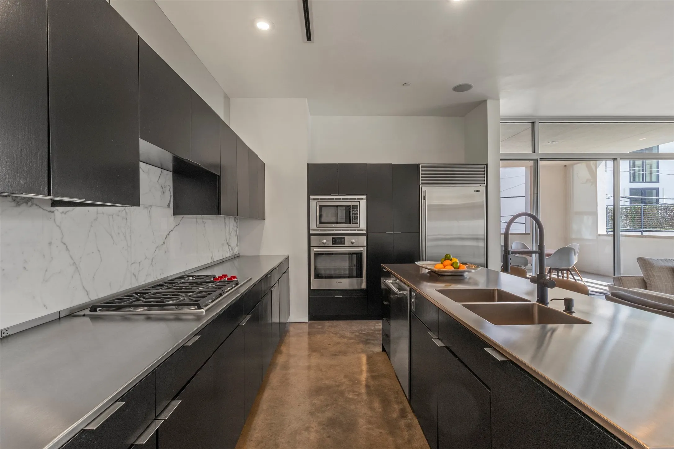 Condominium For Rent in Dallas County , 3740 Holland Avenue 2A, Dallas, Texas 75219, 2 Bedroom, 3 Bathroom, 2 Garage spaces, 2,560 Sqft, built in 2003, mls#21399218, Real Estate Agent in Dallas, Homes For Rent in Dallas county, Homes For Rent in Dallas, Realtor in Dallas Texas, Real Estate Brokerage Independent Realty Texas, Luminita Cordes Realtor