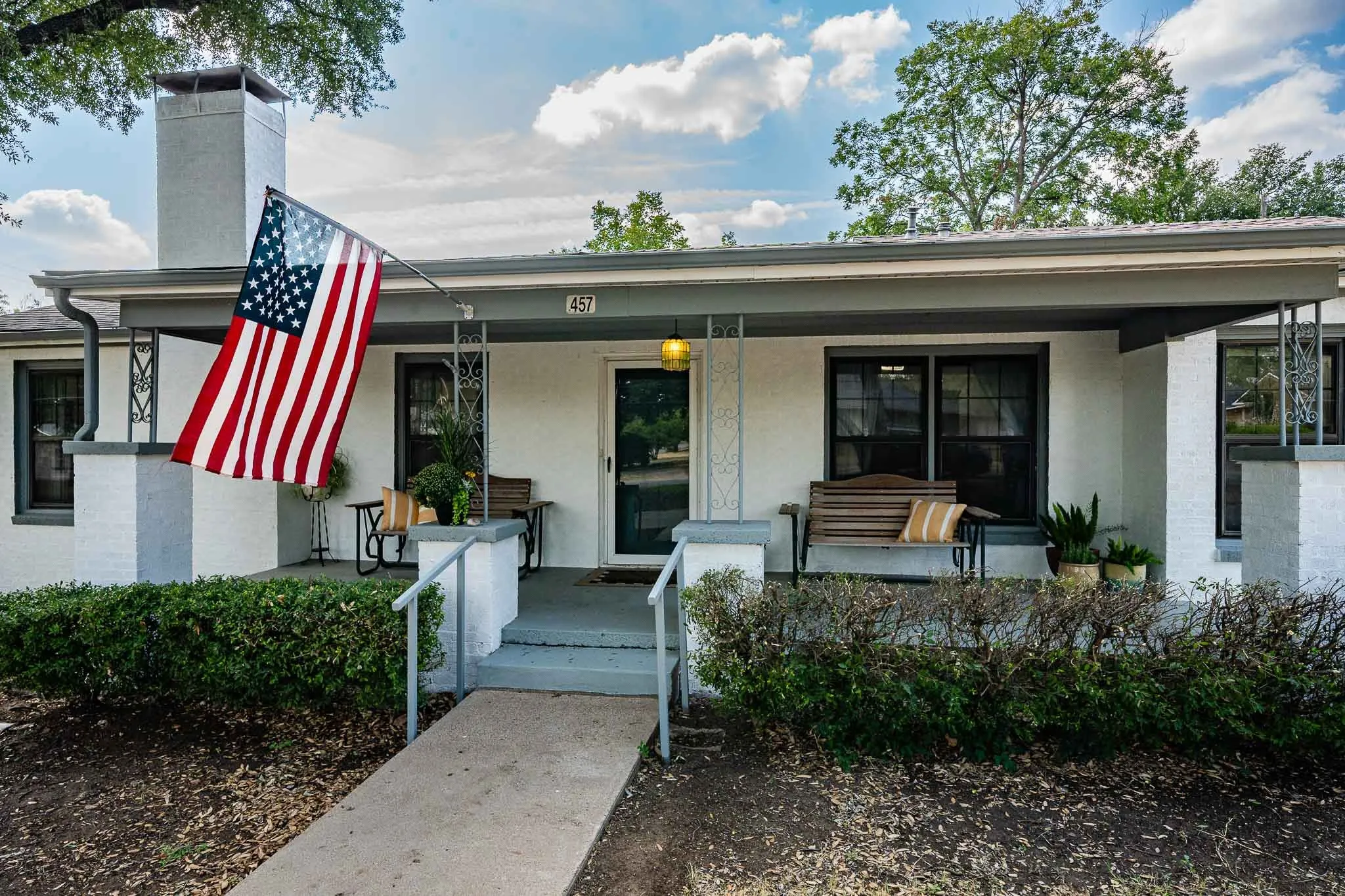 Single Family Residence For Sale in Shackelford County , 457 Breckenridge Street, Albany, Texas 76430, 3 Bedroom, 2 Bathroom, 2 Garage spaces, 1,936 Sqft, built in 1948, mls#21398948, Real Estate Agent in Albany, Homes For Sale in Shackelford county, Homes For Sale in Albany, Realtor in Albany Texas, Real Estate Brokerage Independent Realty Texas, Luminita Cordes Realtor