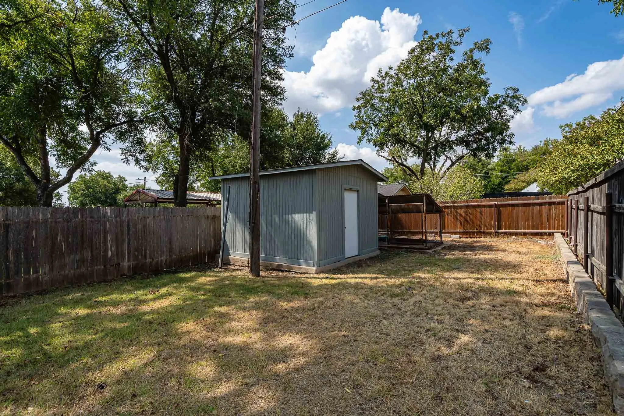 Single Family Residence For Sale in Shackelford County , 457 Breckenridge Street, Albany, Texas 76430, 3 Bedroom, 2 Bathroom, 2 Garage spaces, 1,936 Sqft, built in 1948, mls#21398948, Real Estate Agent in Albany, Homes For Sale in Shackelford county, Homes For Sale in Albany, Realtor in Albany Texas, Real Estate Brokerage Independent Realty Texas, Luminita Cordes Realtor
