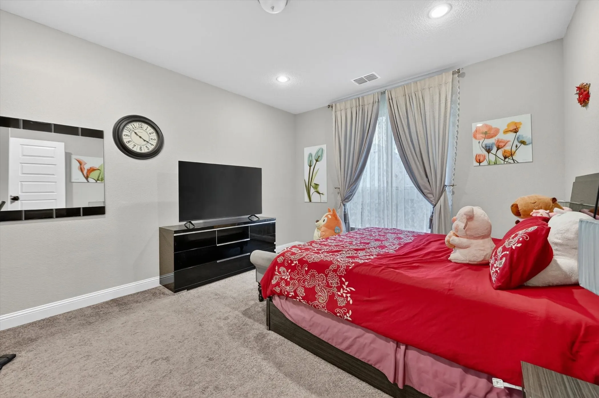 Single Family Residence For Sale in Tarrant County , 2814 Grand Lookout Lane, Arlington, Texas 76001, 4 Bedroom, 3 Bathroom, 2 Garage spaces, 2,504 Sqft, built in 2021, mls#21397623, Real Estate Agent in Arlington, Homes For Sale in Tarrant county, Homes For Sale in Arlington, Realtor in Arlington Texas, Real Estate Brokerage Independent Realty Texas, Luminita Cordes Realtor