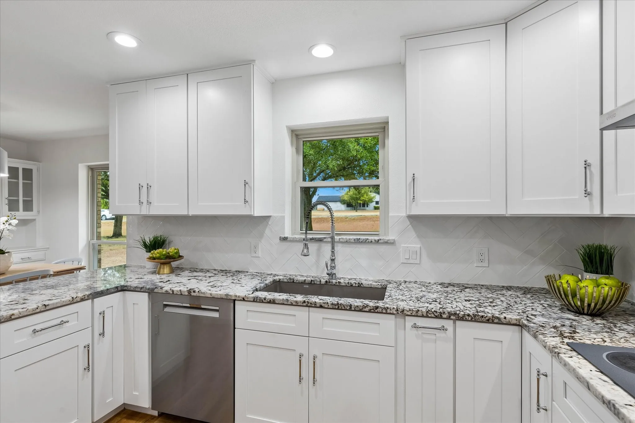 Single Family Residence For Sale in Collin County , 1694 Betts Lane, Prosper, Texas 75078, 3 Bedroom, 2 Bathroom, 2 Garage spaces, 2,298 Sqft, built in 1986, mls#21396909, Real Estate Agent in Prosper, Homes For Sale in Collin county, Homes For Sale in Prosper, Realtor in Prosper Texas, Real Estate Brokerage Independent Realty Texas, Luminita Cordes Realtor