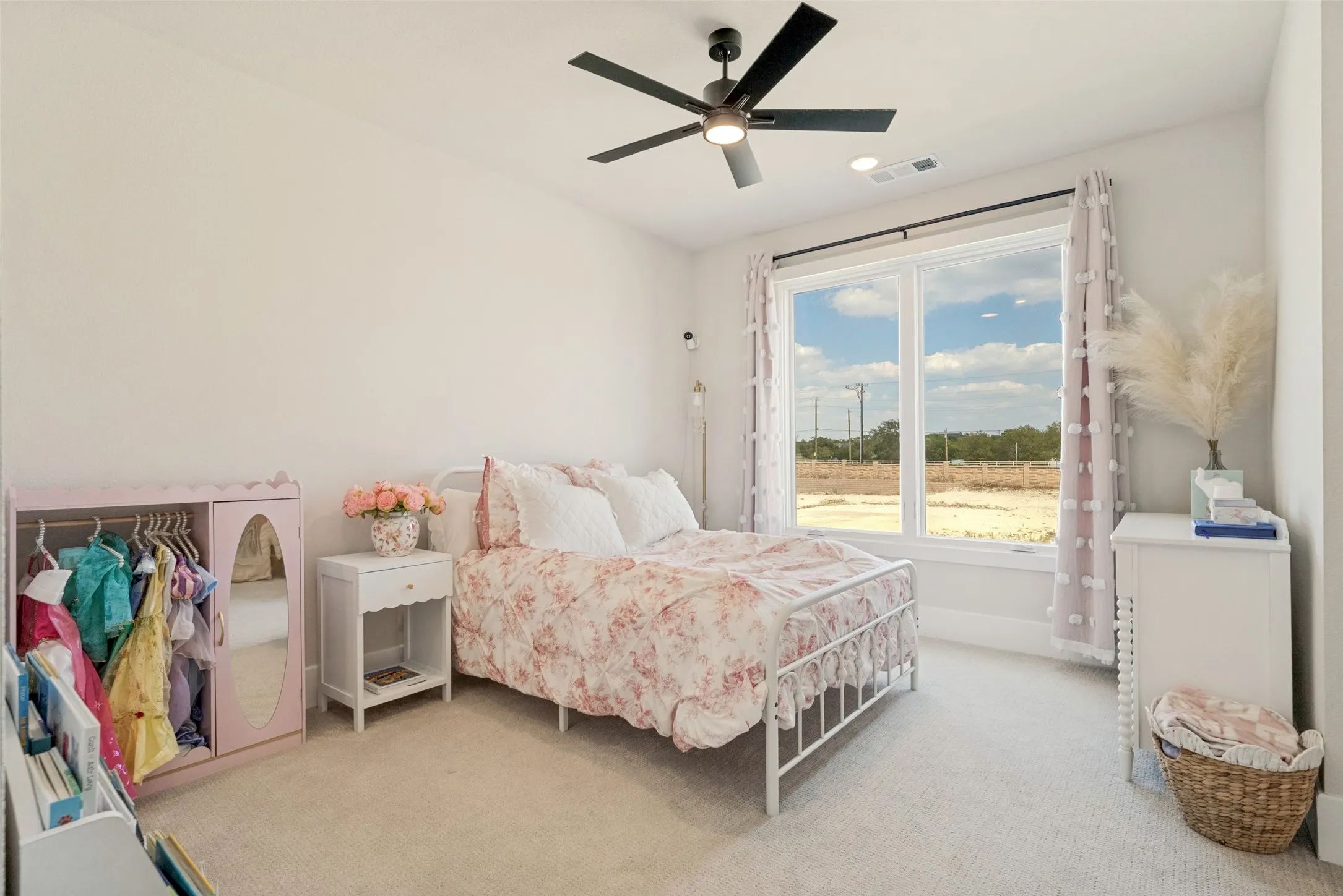 Single Family Residence For Sale in Parker County , 412 Fire Blade Drive, Aledo, Texas 76008, 4 Bedroom, 4 Bathroom, 2 Garage spaces, 3,713 Sqft, built in 2024, mls#21398861, Real Estate Agent in Aledo, Homes For Sale in Parker county, Homes For Sale in Aledo, Realtor in Aledo Texas, Real Estate Brokerage Independent Realty Texas, Luminita Cordes Realtor