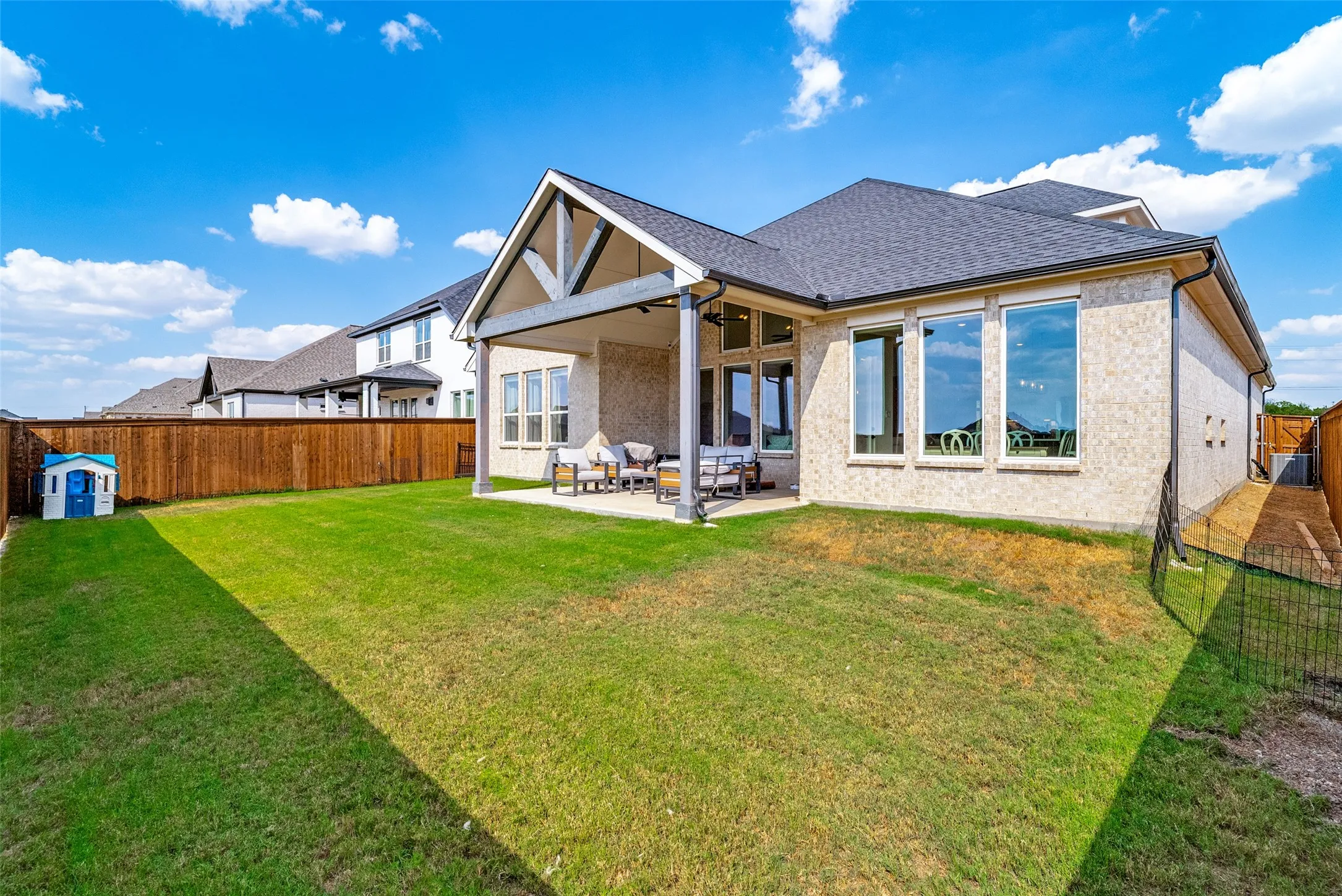 Single Family Residence For Sale in Parker County , 412 Fire Blade Drive, Aledo, Texas 76008, 4 Bedroom, 4 Bathroom, 2 Garage spaces, 3,713 Sqft, built in 2024, mls#21398861, Real Estate Agent in Aledo, Homes For Sale in Parker county, Homes For Sale in Aledo, Realtor in Aledo Texas, Real Estate Brokerage Independent Realty Texas, Luminita Cordes Realtor