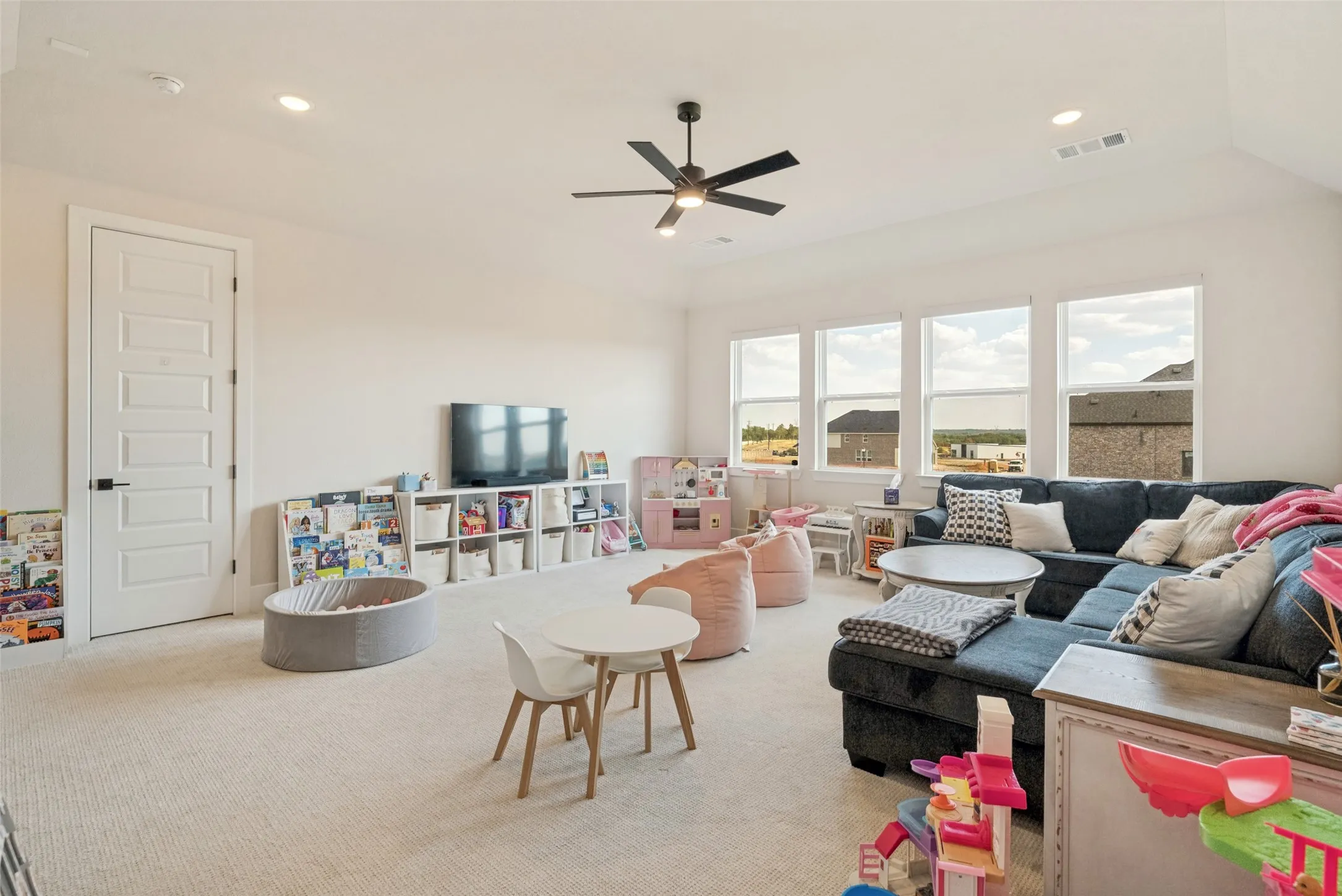 Single Family Residence For Sale in Parker County , 412 Fire Blade Drive, Aledo, Texas 76008, 4 Bedroom, 4 Bathroom, 2 Garage spaces, 3,713 Sqft, built in 2024, mls#21398861, Real Estate Agent in Aledo, Homes For Sale in Parker county, Homes For Sale in Aledo, Realtor in Aledo Texas, Real Estate Brokerage Independent Realty Texas, Luminita Cordes Realtor