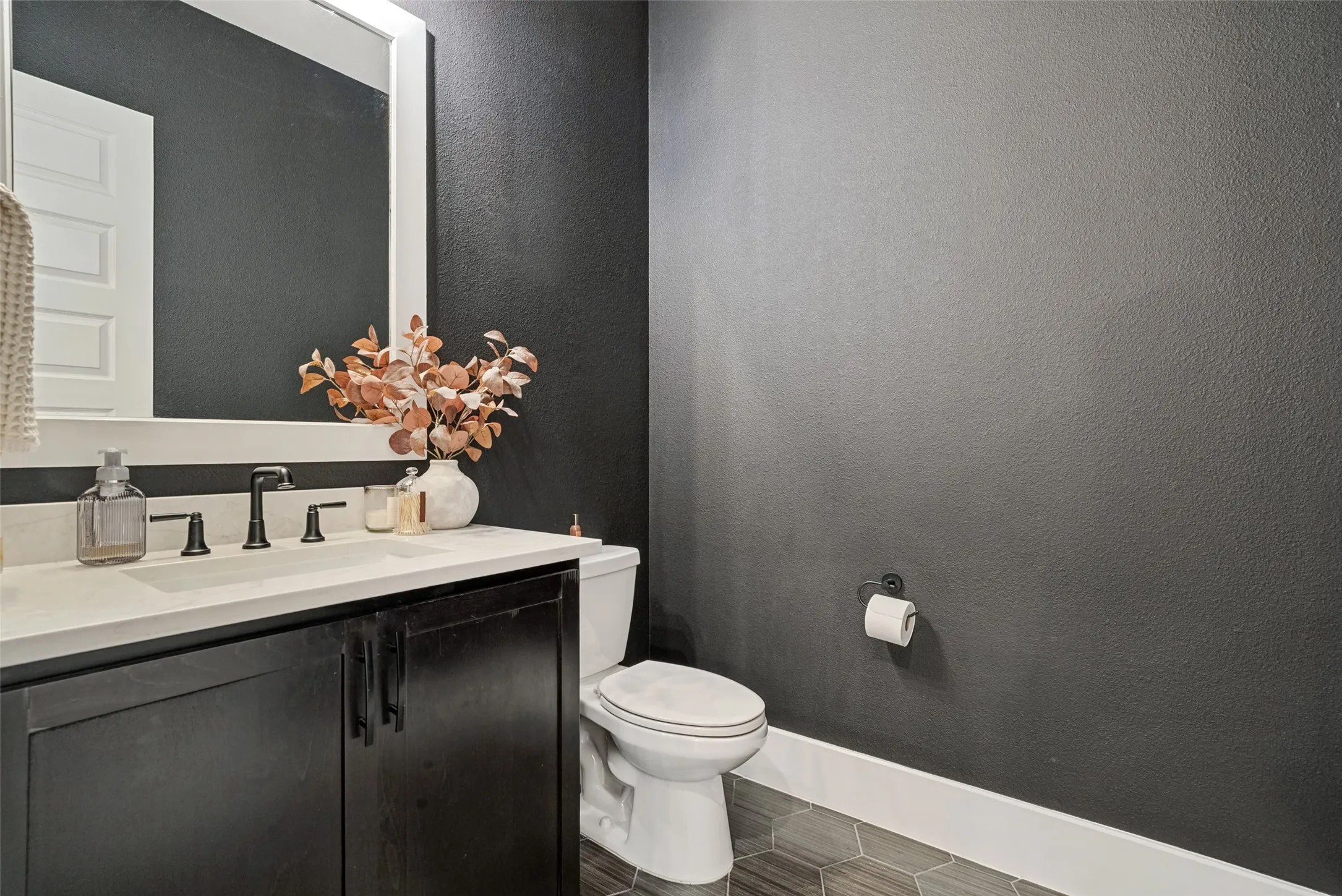 Single Family Residence For Sale in Parker County , 412 Fire Blade Drive, Aledo, Texas 76008, 4 Bedroom, 4 Bathroom, 2 Garage spaces, 3,713 Sqft, built in 2024, mls#21398861, Real Estate Agent in Aledo, Homes For Sale in Parker county, Homes For Sale in Aledo, Realtor in Aledo Texas, Real Estate Brokerage Independent Realty Texas, Luminita Cordes Realtor