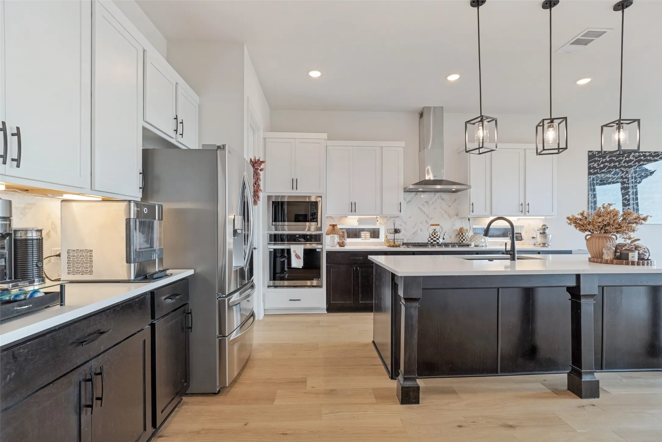 Single Family Residence For Sale in Parker County , 412 Fire Blade Drive, Aledo, Texas 76008, 4 Bedroom, 4 Bathroom, 2 Garage spaces, 3,713 Sqft, built in 2024, mls#21398861, Real Estate Agent in Aledo, Homes For Sale in Parker county, Homes For Sale in Aledo, Realtor in Aledo Texas, Real Estate Brokerage Independent Realty Texas, Luminita Cordes Realtor