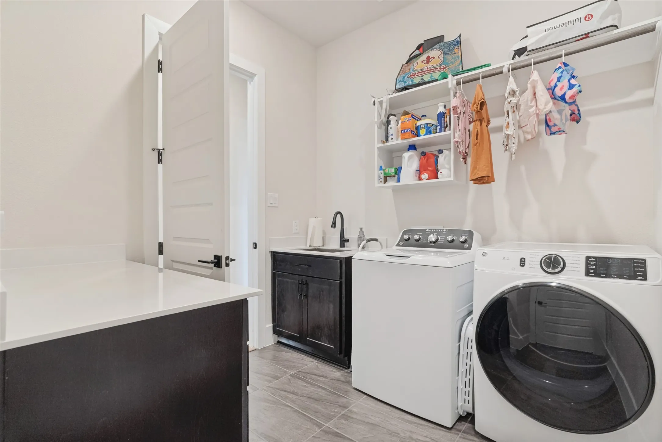Single Family Residence For Sale in Parker County , 412 Fire Blade Drive, Aledo, Texas 76008, 4 Bedroom, 4 Bathroom, 2 Garage spaces, 3,713 Sqft, built in 2024, mls#21398861, Real Estate Agent in Aledo, Homes For Sale in Parker county, Homes For Sale in Aledo, Realtor in Aledo Texas, Real Estate Brokerage Independent Realty Texas, Luminita Cordes Realtor