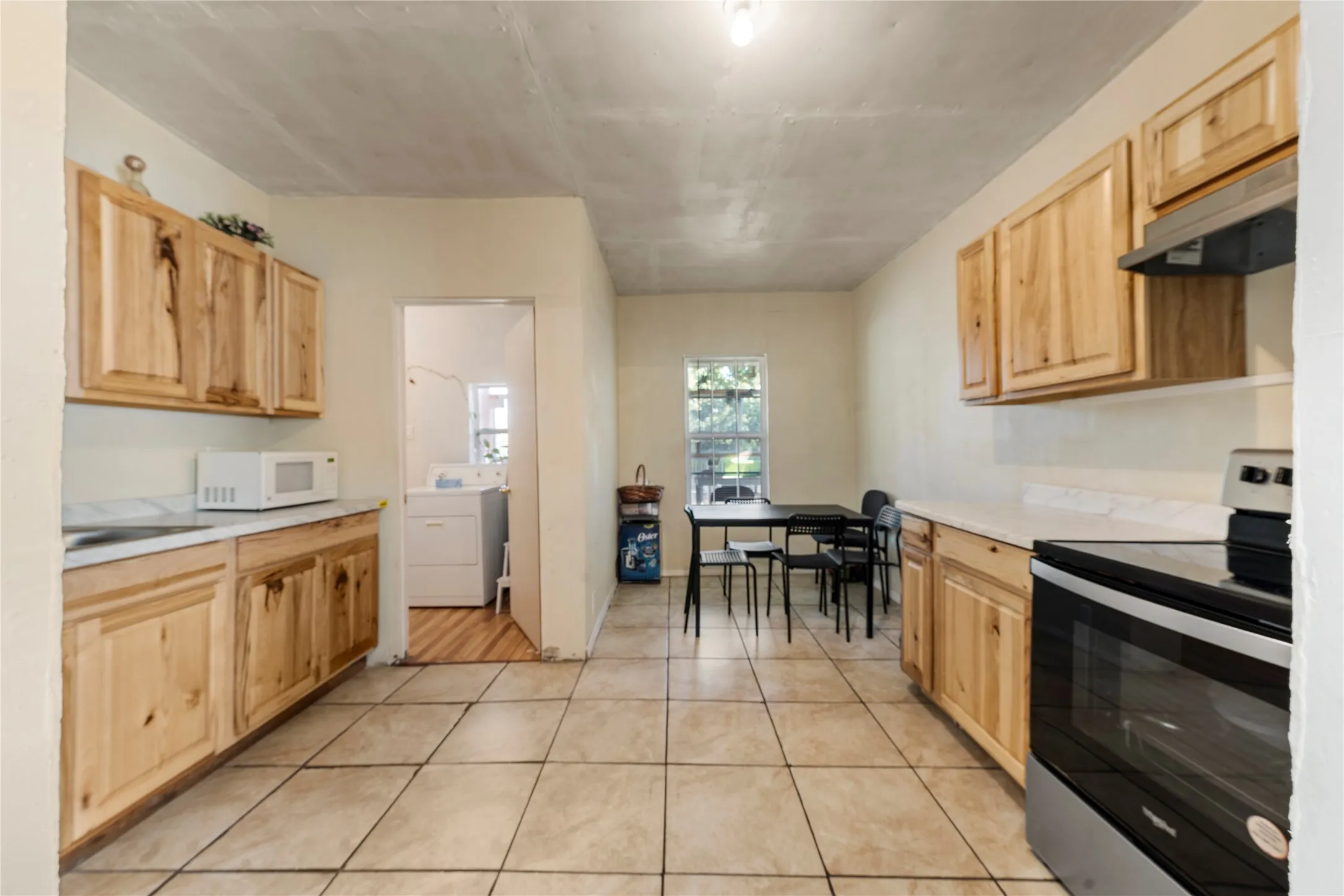 Single Family Residence For Sale in Mc Lennan County , 708 S 16th Street, Waco, Texas 76706, 2 Bedroom, 1 Bathroom, Garage spaces, 1,188 Sqft, built in 1940, mls#21399228, Real Estate Agent in Waco, Homes For Sale in Mc Lennan county, Homes For Sale in Waco, Realtor in Waco Texas, Real Estate Brokerage Independent Realty Texas, Luminita Cordes Realtor