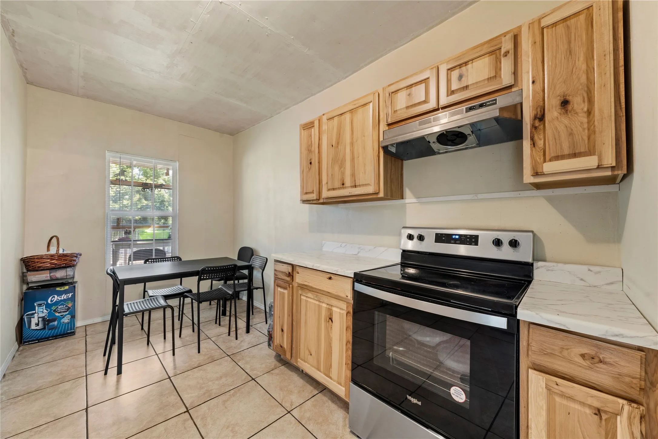 Single Family Residence For Sale in Mc Lennan County , 708 S 16th Street, Waco, Texas 76706, 2 Bedroom, 1 Bathroom, Garage spaces, 1,188 Sqft, built in 1940, mls#21399228, Real Estate Agent in Waco, Homes For Sale in Mc Lennan county, Homes For Sale in Waco, Realtor in Waco Texas, Real Estate Brokerage Independent Realty Texas, Luminita Cordes Realtor