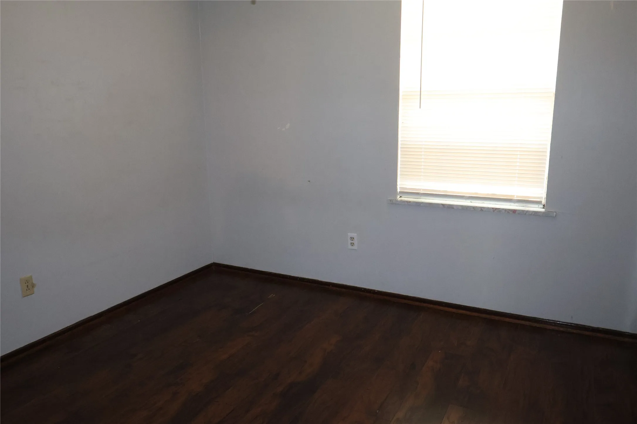Single Family Residence For Rent in Dallas County , 4809 Frontier Road, Garland, Texas 75043, 4 Bedroom, 2 Bathroom, 1 Garage spaces, 1,257 Sqft, built in 1971, mls#21396378, Real Estate Agent in Garland, Homes For Rent in Dallas county, Homes For Rent in Garland, Realtor in Garland Texas, Real Estate Brokerage Independent Realty Texas, Luminita Cordes Realtor