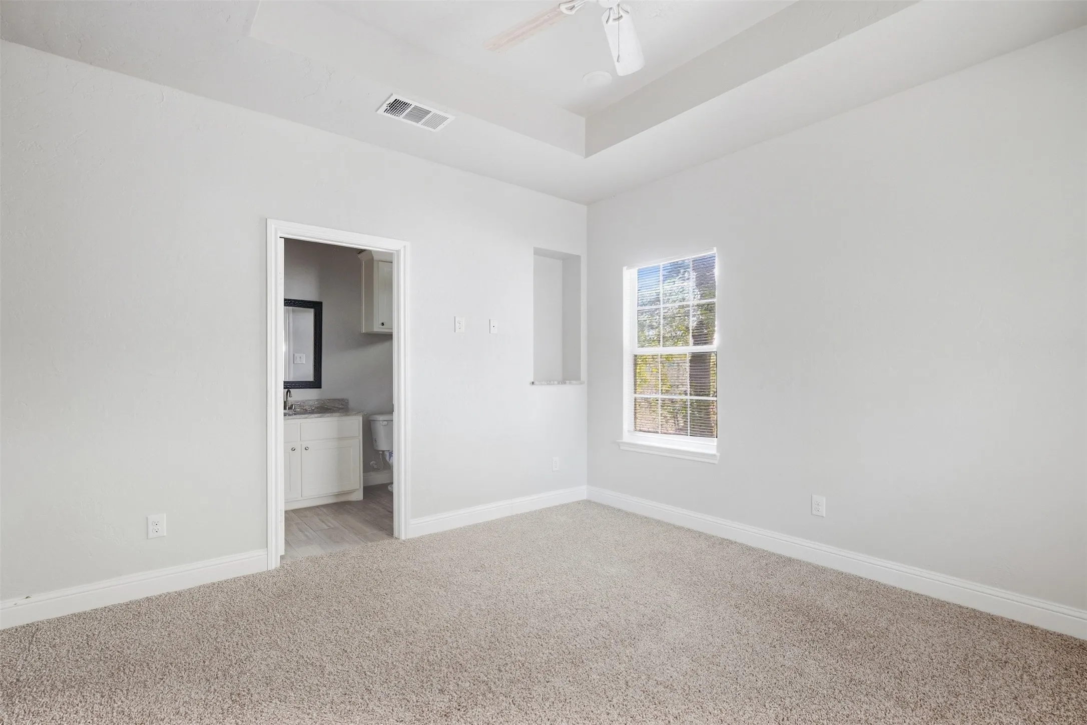 Single Family Residence For Rent in Hunt County , 4104 Gordon Street, Greenville, Texas 75401, 3 Bedroom, 2 Bathroom, 1 Garage spaces, 1,296 Sqft, built in 2021, mls#21399328, Real Estate Agent in Greenville, Homes For Rent in Hunt county, Homes For Rent in Greenville, Realtor in Greenville Texas, Real Estate Brokerage Independent Realty Texas, Luminita Cordes Realtor