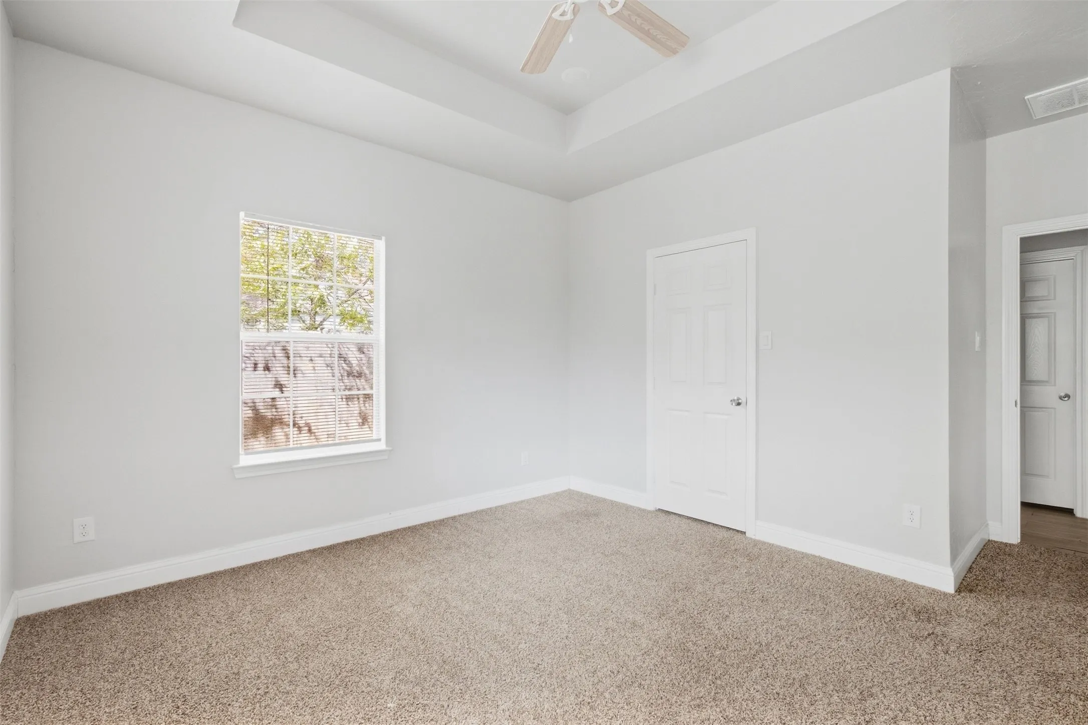 Single Family Residence For Rent in Hunt County , 4104 Gordon Street, Greenville, Texas 75401, 3 Bedroom, 2 Bathroom, 1 Garage spaces, 1,296 Sqft, built in 2021, mls#21399328, Real Estate Agent in Greenville, Homes For Rent in Hunt county, Homes For Rent in Greenville, Realtor in Greenville Texas, Real Estate Brokerage Independent Realty Texas, Luminita Cordes Realtor