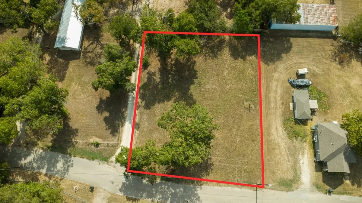 Unimproved Land For Sale in Johnson County , 128 Columbia Street, Cleburne, Texas 76031, 0, 0, Garage spaces, 0 Sqft, built in 0, mls#21398383, Real Estate Agent in Cleburne, Homes For Sale in Johnson county, Homes For Sale in Cleburne, Realtor in Cleburne Texas, Real Estate Brokerage Independent Realty Texas, Luminita Cordes Realtor