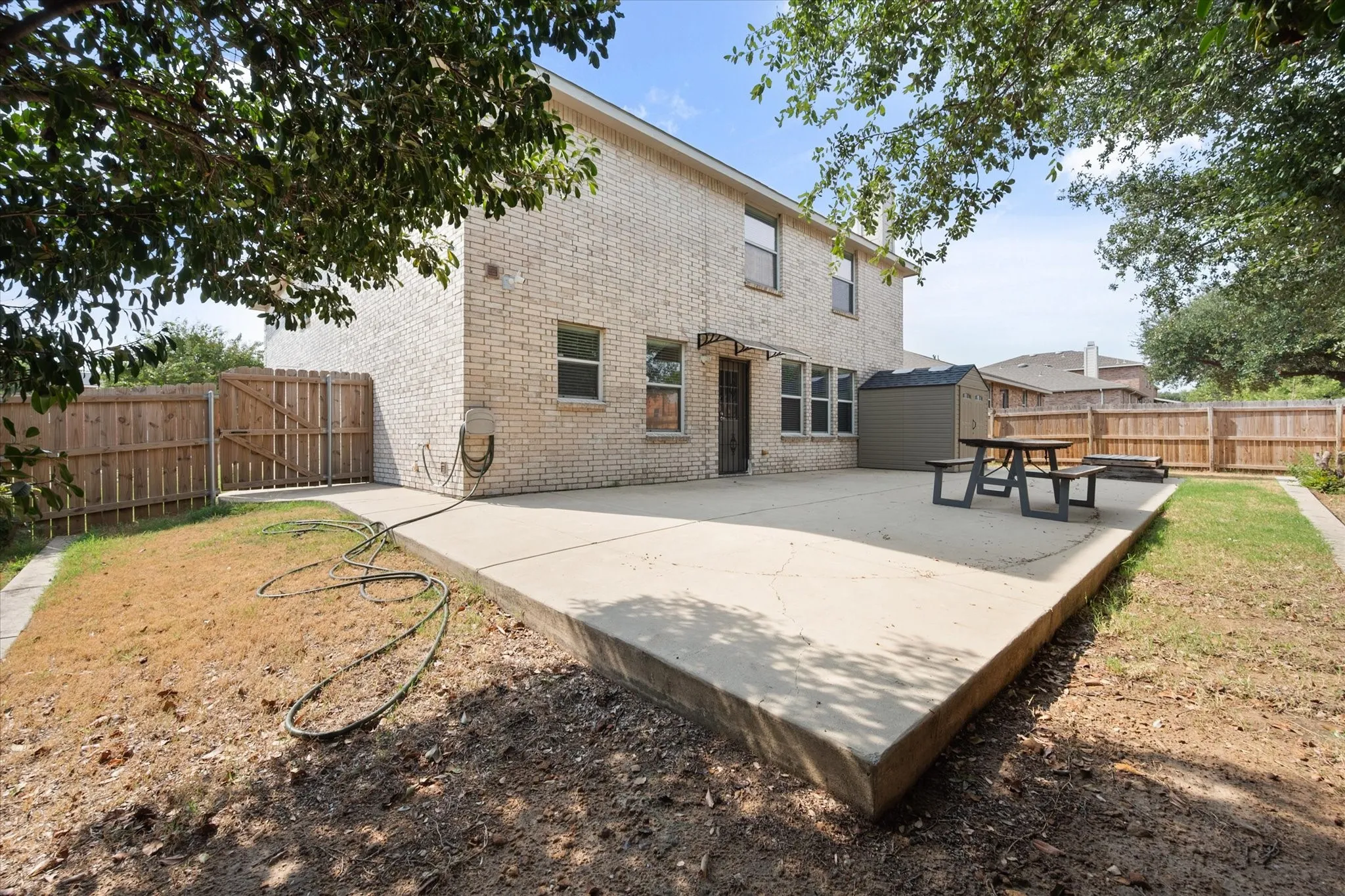 Single Family Residence For Rent in Tarrant County , 511 Travis Ranch Trail, Arlington, Texas 76002, 4 Bedroom, 2 Bathroom, 2 Garage spaces, 3,994 Sqft, built in 2005, mls#21399331, Real Estate Agent in Arlington, Homes For Rent in Tarrant county, Homes For Rent in Arlington, Realtor in Arlington Texas, Real Estate Brokerage Independent Realty Texas, Luminita Cordes Realtor