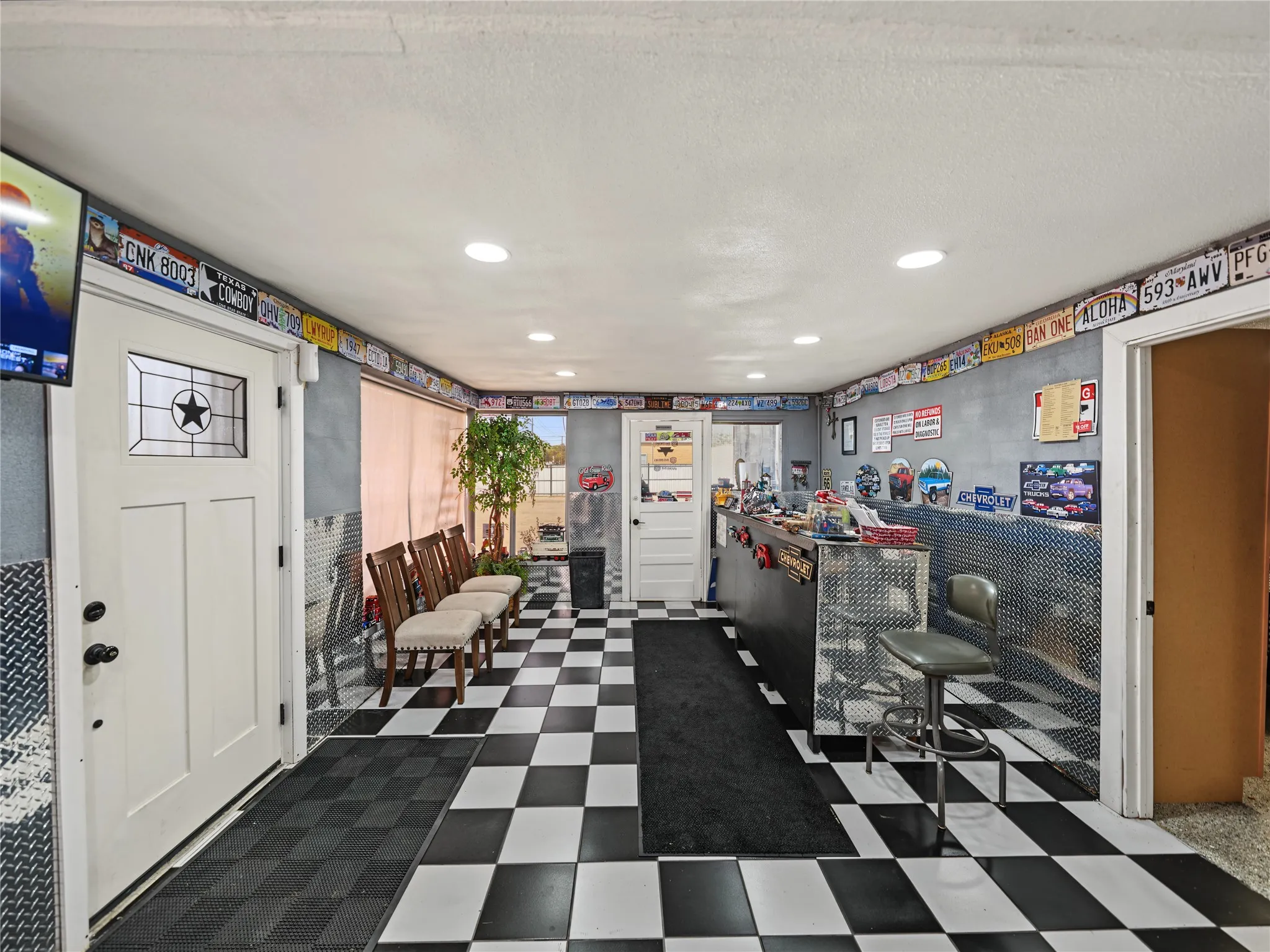 Business For Sale in Tarrant County , 8212 White Settlement Road, White Settlement, Texas 76108, 0, 0, Garage spaces, 0 Sqft, built in 1957, mls#21399325, Real Estate Agent in White Settlement, Homes For Sale in Tarrant county, Homes For Sale in White Settlement, Realtor in White Settlement Texas, Real Estate Brokerage Independent Realty Texas, Luminita Cordes Realtor