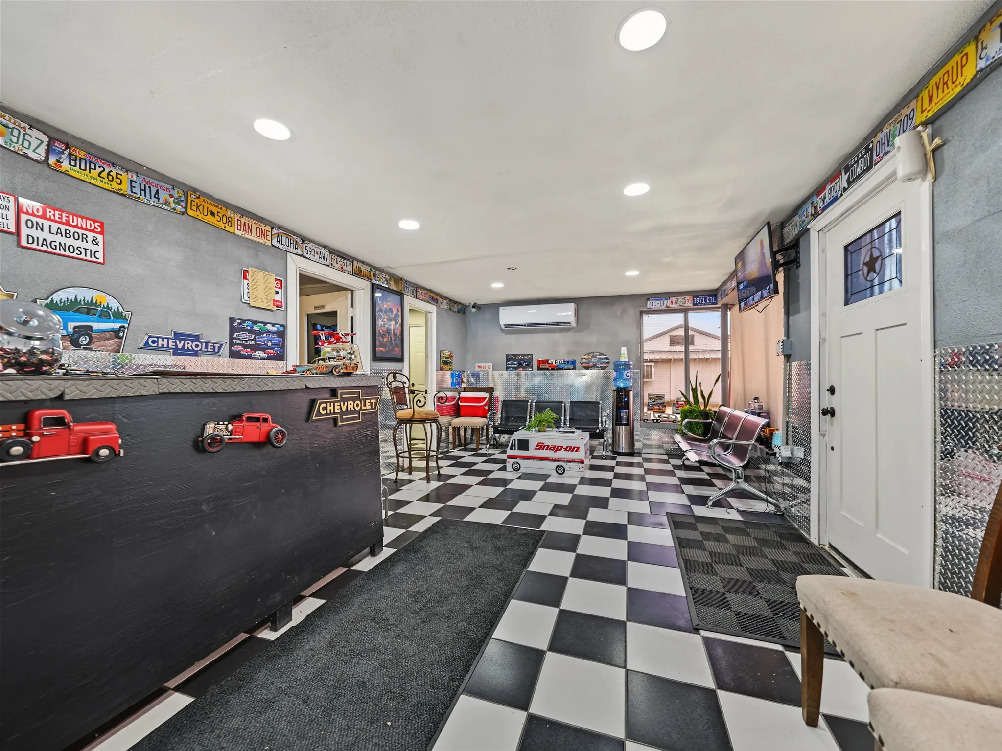 Business For Sale in Tarrant County , 8212 White Settlement Road, White Settlement, Texas 76108, 0, 0, Garage spaces, 0 Sqft, built in 1957, mls#21399325, Real Estate Agent in White Settlement, Homes For Sale in Tarrant county, Homes For Sale in White Settlement, Realtor in White Settlement Texas, Real Estate Brokerage Independent Realty Texas, Luminita Cordes Realtor
