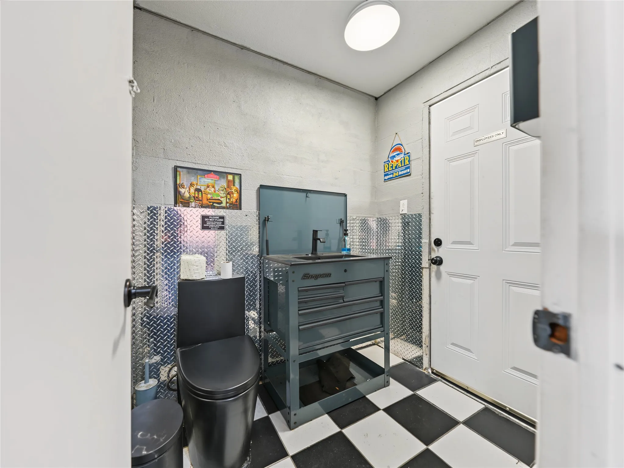 Business For Sale in Tarrant County , 8212 White Settlement Road, White Settlement, Texas 76108, 0, 0, Garage spaces, 0 Sqft, built in 1957, mls#21399325, Real Estate Agent in White Settlement, Homes For Sale in Tarrant county, Homes For Sale in White Settlement, Realtor in White Settlement Texas, Real Estate Brokerage Independent Realty Texas, Luminita Cordes Realtor