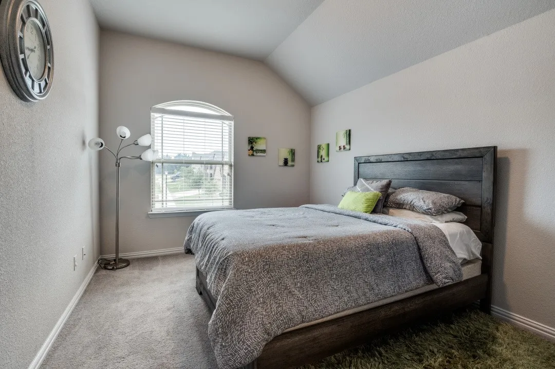 Single Family Residence For Sale in Ellis County , 249 Noble Nest Drive, Midlothian, Texas 76065, 5 Bedroom, 4 Bathroom, 2 Garage spaces, 3,276 Sqft, built in 2018, mls#21398346, Real Estate Agent in Midlothian, Homes For Sale in Ellis county, Homes For Sale in Midlothian, Realtor in Midlothian Texas, Real Estate Brokerage Independent Realty Texas, Luminita Cordes Realtor