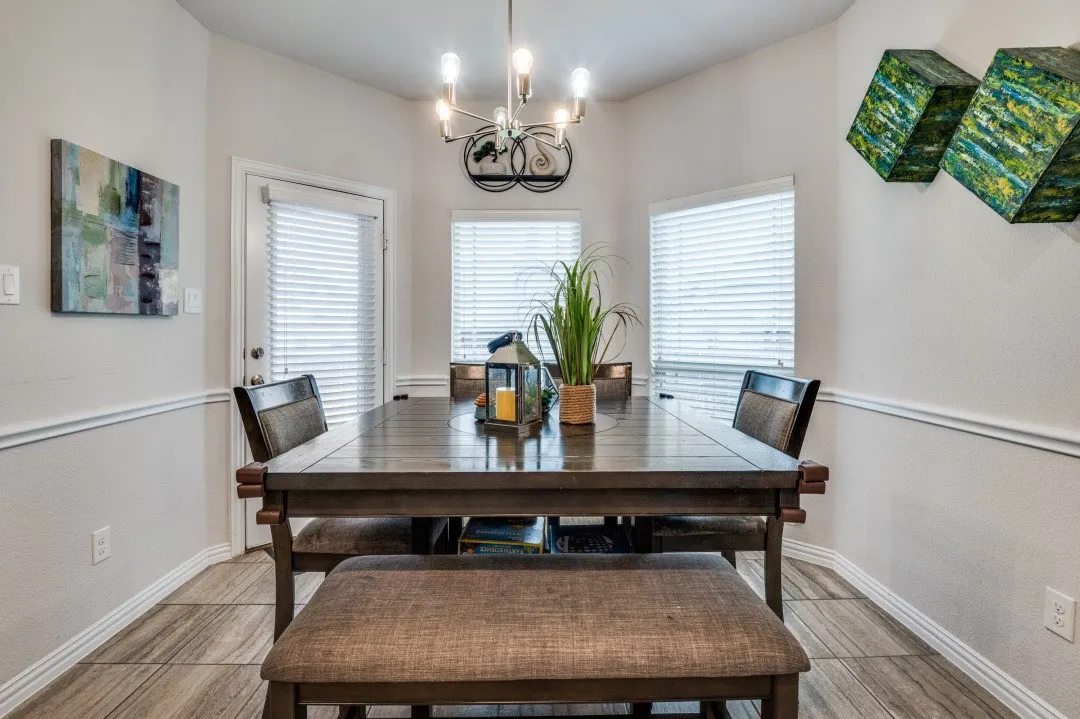 Single Family Residence For Sale in Ellis County , 249 Noble Nest Drive, Midlothian, Texas 76065, 5 Bedroom, 4 Bathroom, 2 Garage spaces, 3,276 Sqft, built in 2018, mls#21398346, Real Estate Agent in Midlothian, Homes For Sale in Ellis county, Homes For Sale in Midlothian, Realtor in Midlothian Texas, Real Estate Brokerage Independent Realty Texas, Luminita Cordes Realtor