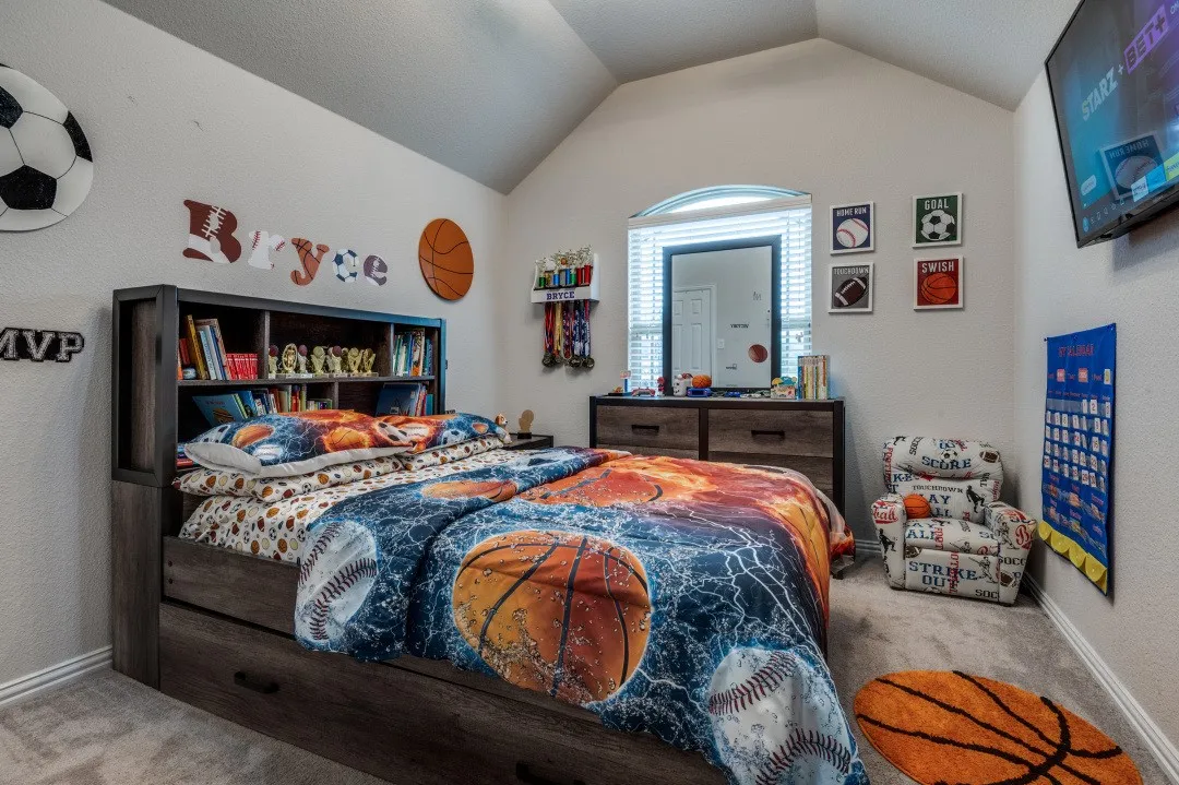 Single Family Residence For Sale in Ellis County , 249 Noble Nest Drive, Midlothian, Texas 76065, 5 Bedroom, 4 Bathroom, 2 Garage spaces, 3,276 Sqft, built in 2018, mls#21398346, Real Estate Agent in Midlothian, Homes For Sale in Ellis county, Homes For Sale in Midlothian, Realtor in Midlothian Texas, Real Estate Brokerage Independent Realty Texas, Luminita Cordes Realtor