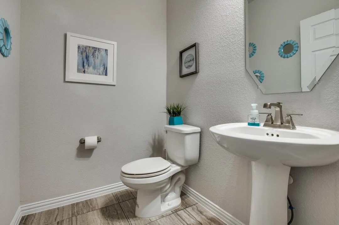 Single Family Residence For Sale in Ellis County , 249 Noble Nest Drive, Midlothian, Texas 76065, 5 Bedroom, 4 Bathroom, 2 Garage spaces, 3,276 Sqft, built in 2018, mls#21398346, Real Estate Agent in Midlothian, Homes For Sale in Ellis county, Homes For Sale in Midlothian, Realtor in Midlothian Texas, Real Estate Brokerage Independent Realty Texas, Luminita Cordes Realtor