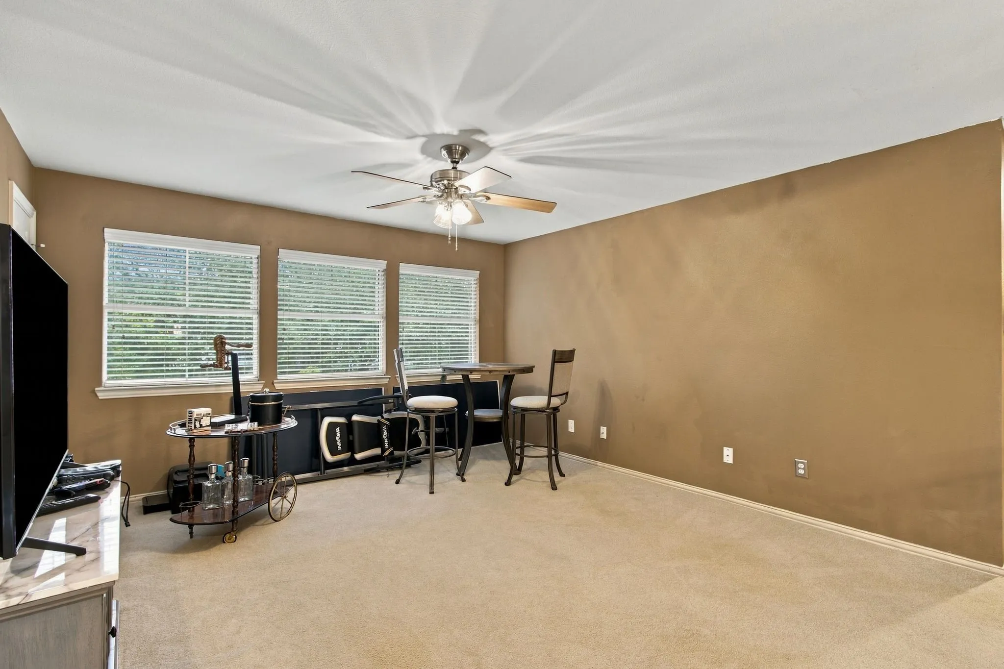 Single Family Residence For Sale in Collin County , 816 Rolling Meadows Court, Allen, Texas 75013, 4 Bedroom, 3 Bathroom, 2 Garage spaces, 2,732 Sqft, built in 1994, mls#21399344, Real Estate Agent in Allen, Homes For Sale in Collin county, Homes For Sale in Allen, Realtor in Allen Texas, Real Estate Brokerage Independent Realty Texas, Luminita Cordes Realtor