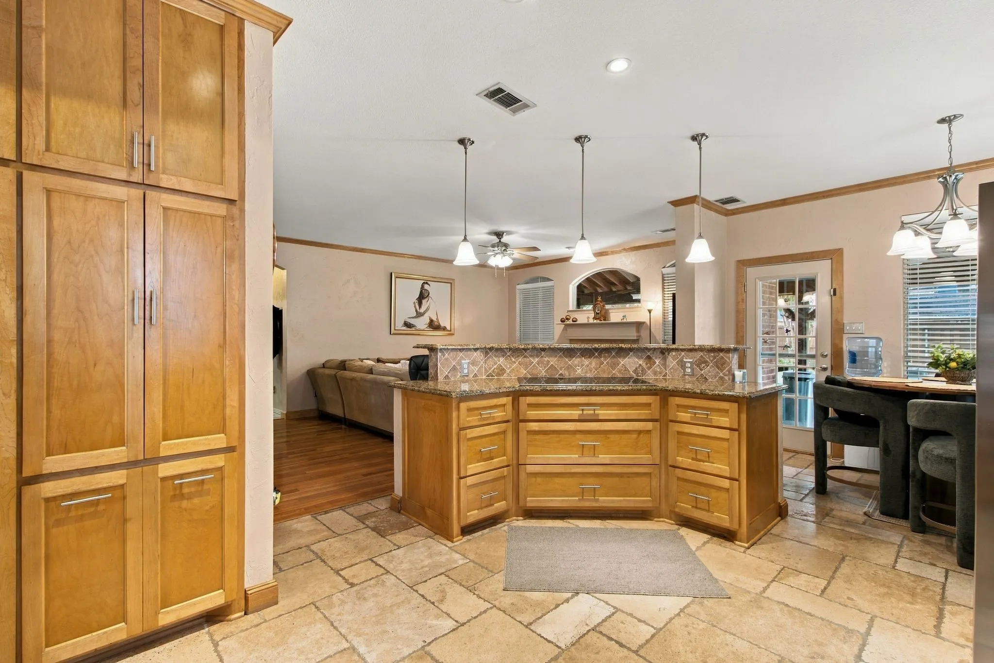 Single Family Residence For Sale in Collin County , 816 Rolling Meadows Court, Allen, Texas 75013, 4 Bedroom, 3 Bathroom, 2 Garage spaces, 2,732 Sqft, built in 1994, mls#21399344, Real Estate Agent in Allen, Homes For Sale in Collin county, Homes For Sale in Allen, Realtor in Allen Texas, Real Estate Brokerage Independent Realty Texas, Luminita Cordes Realtor