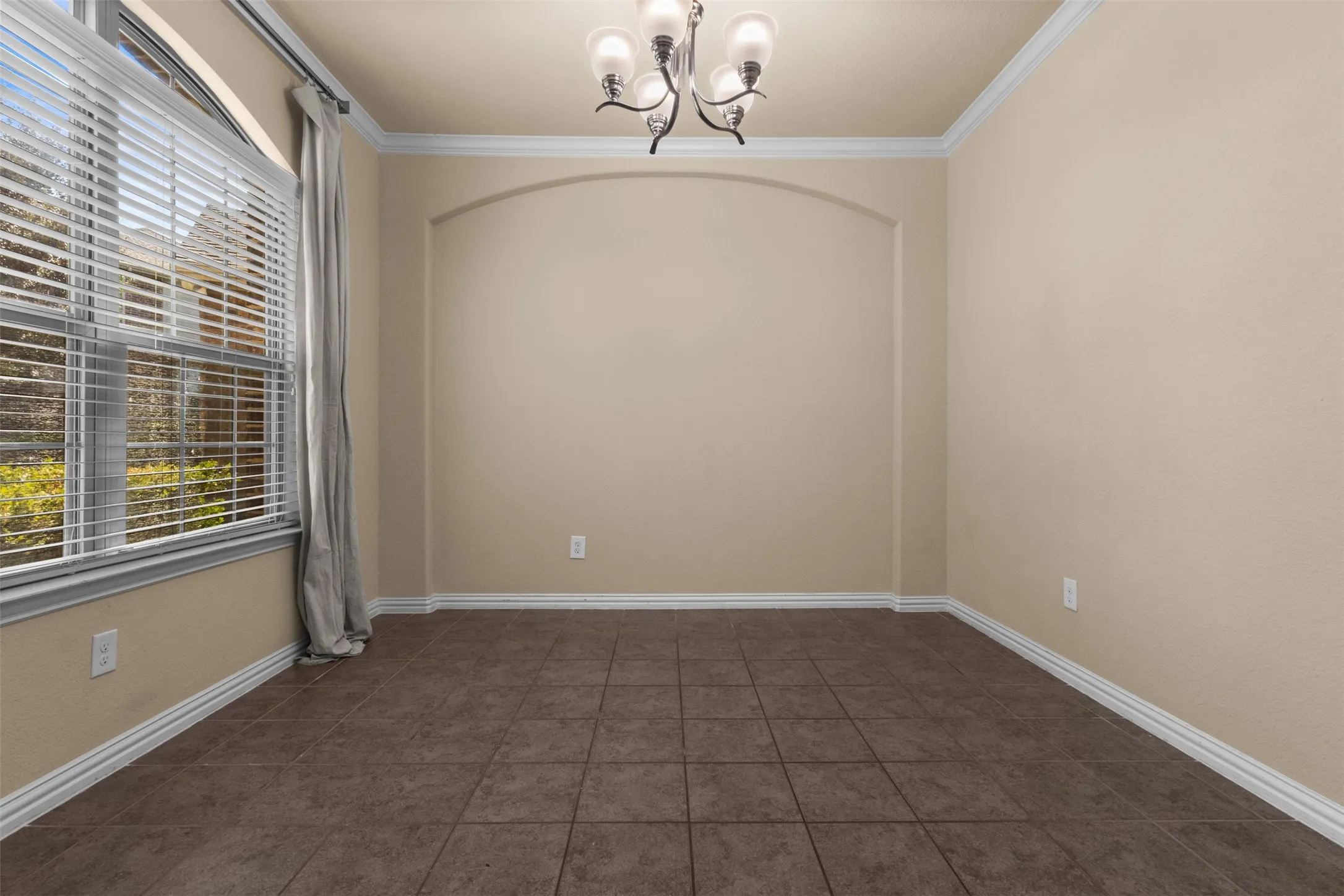 Single Family Residence For Rent in Collin County , 820 Osage Drive, Mc Kinney, Texas 75071, 4 Bedroom, 3 Bathroom, 2 Garage spaces, 2,415 Sqft, built in 2015, mls#21399346, Real Estate Agent in Mc Kinney, Homes For Rent in Collin county, Homes For Rent in Mc Kinney, Realtor in Mc Kinney Texas, Real Estate Brokerage Independent Realty Texas, Luminita Cordes Realtor