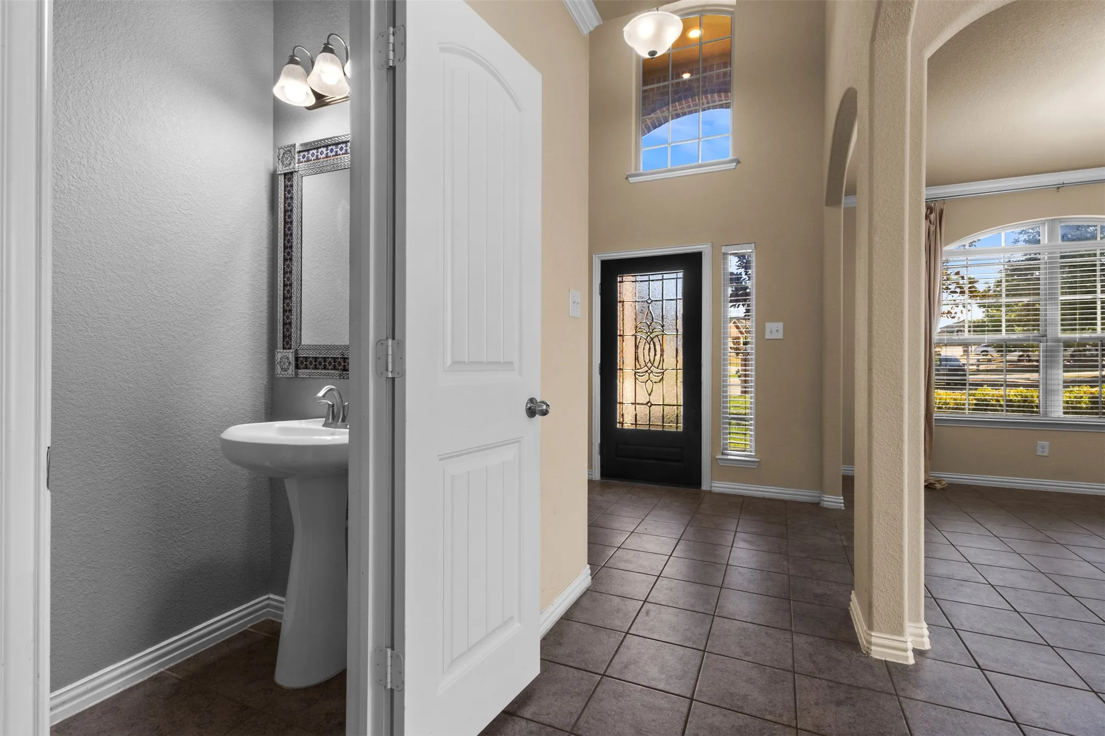 Single Family Residence For Rent in Collin County , 820 Osage Drive, Mc Kinney, Texas 75071, 4 Bedroom, 3 Bathroom, 2 Garage spaces, 2,415 Sqft, built in 2015, mls#21399346, Real Estate Agent in Mc Kinney, Homes For Rent in Collin county, Homes For Rent in Mc Kinney, Realtor in Mc Kinney Texas, Real Estate Brokerage Independent Realty Texas, Luminita Cordes Realtor