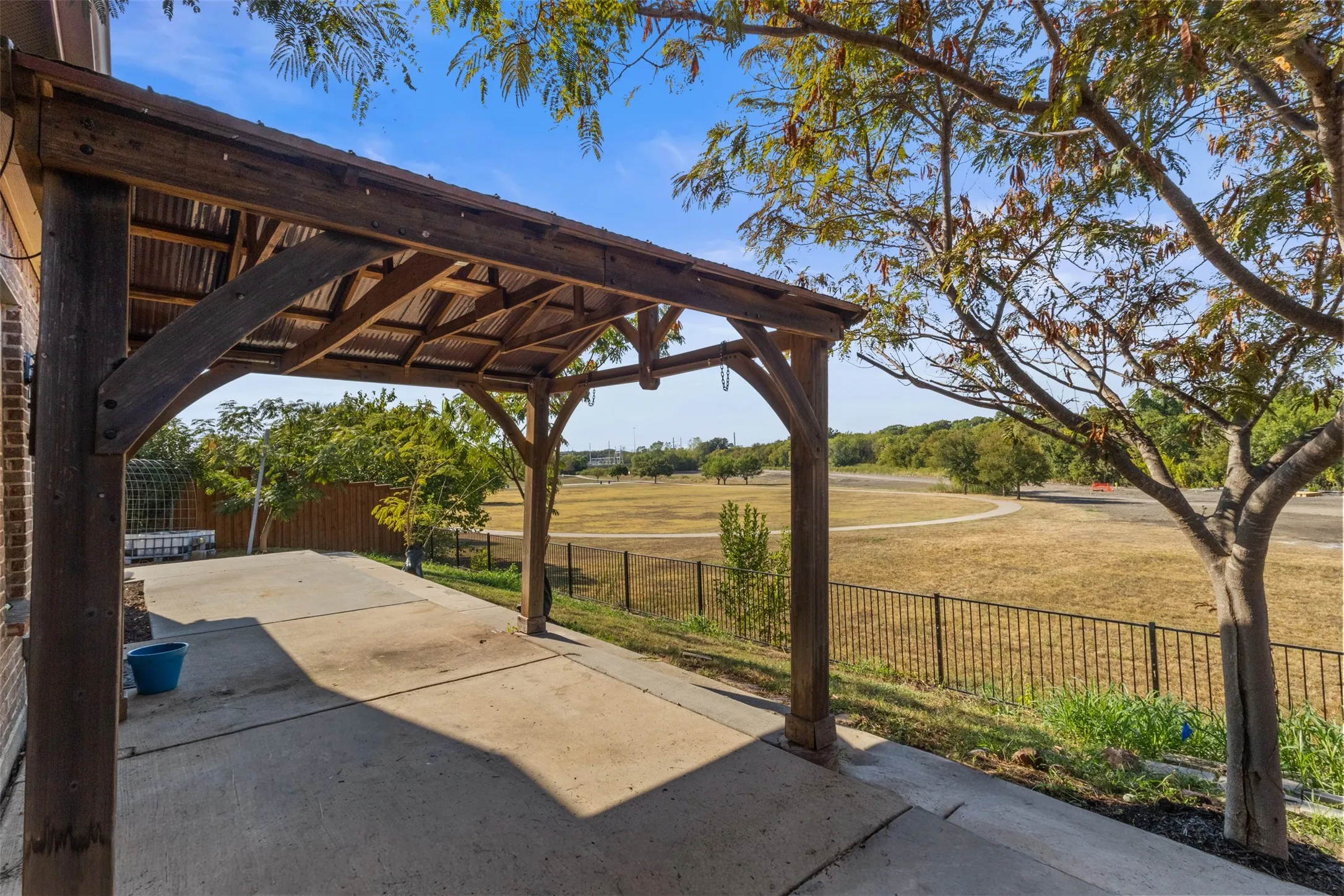 Single Family Residence For Rent in Collin County , 820 Osage Drive, Mc Kinney, Texas 75071, 4 Bedroom, 3 Bathroom, 2 Garage spaces, 2,415 Sqft, built in 2015, mls#21399346, Real Estate Agent in Mc Kinney, Homes For Rent in Collin county, Homes For Rent in Mc Kinney, Realtor in Mc Kinney Texas, Real Estate Brokerage Independent Realty Texas, Luminita Cordes Realtor