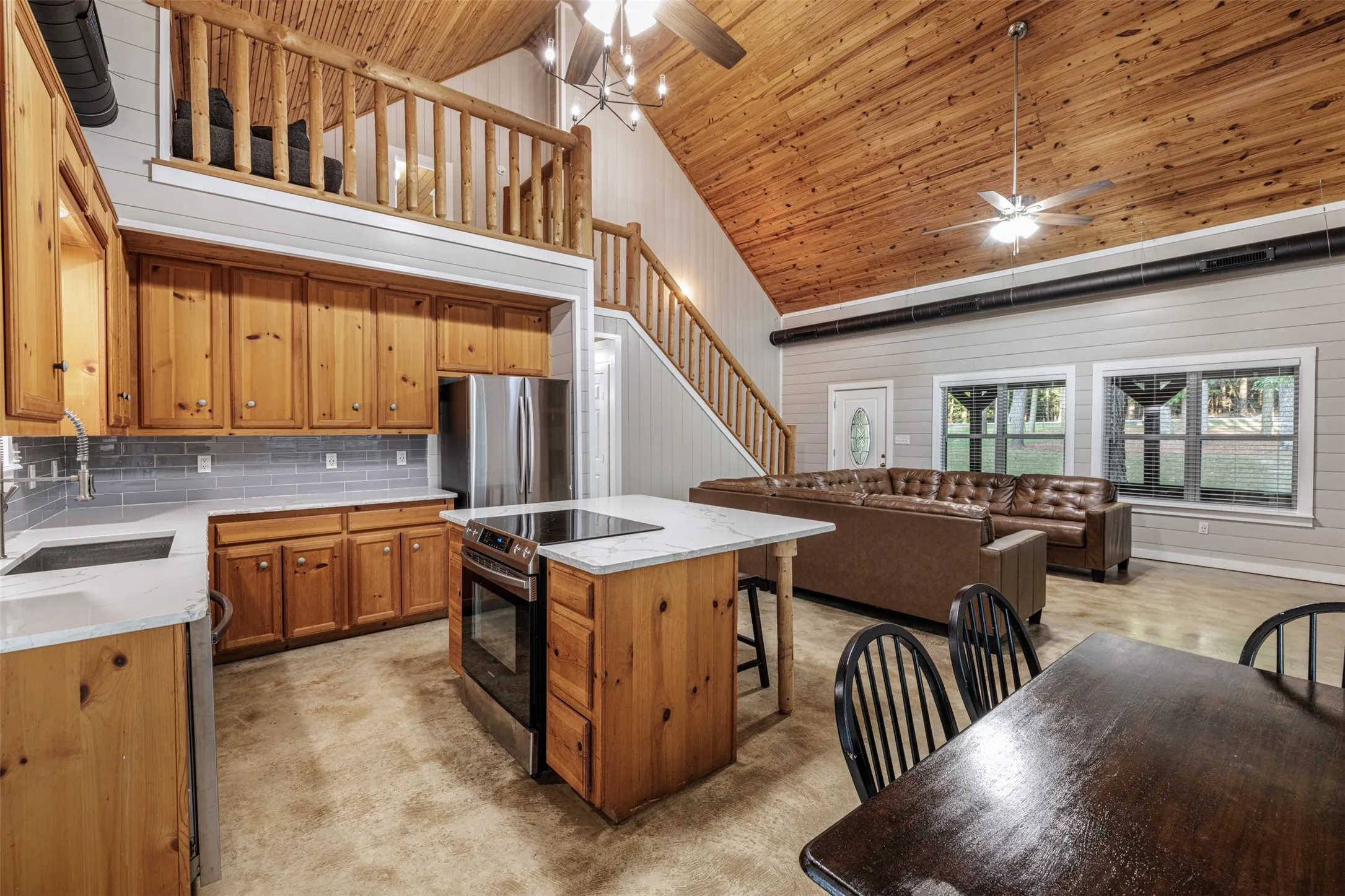 Single Family Residence For Sale in Franklin (TX) County , 310 Cypress Creek Drive, Mount Vernon, Texas 75457, 3 Bedroom, 2 Bathroom, Garage spaces, 1,529 Sqft, built in 1999, mls#21399351, Real Estate Agent in Mount Vernon, Homes For Sale in Franklin (TX) county, Homes For Sale in Mount Vernon, Realtor in Mount Vernon Texas, Real Estate Brokerage Independent Realty Texas, Luminita Cordes Realtor
