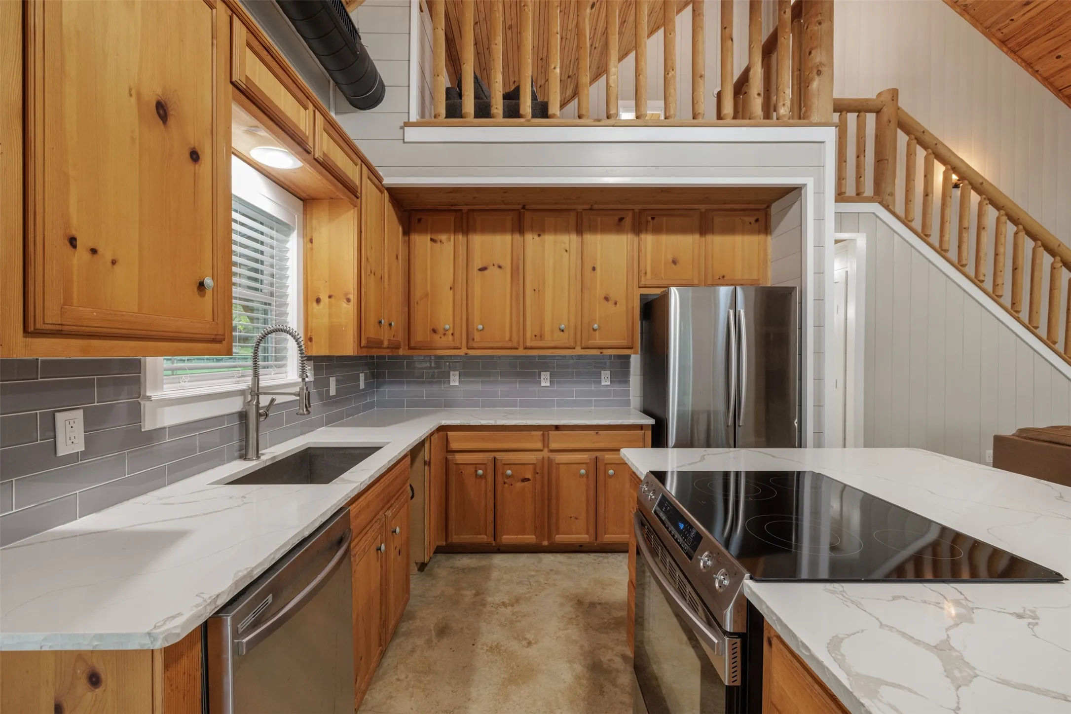 Single Family Residence For Sale in Franklin (TX) County , 310 Cypress Creek Drive, Mount Vernon, Texas 75457, 3 Bedroom, 2 Bathroom, Garage spaces, 1,529 Sqft, built in 1999, mls#21399351, Real Estate Agent in Mount Vernon, Homes For Sale in Franklin (TX) county, Homes For Sale in Mount Vernon, Realtor in Mount Vernon Texas, Real Estate Brokerage Independent Realty Texas, Luminita Cordes Realtor