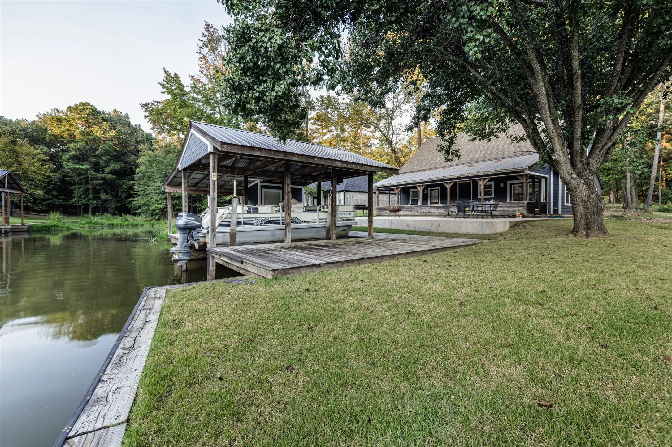 Single Family Residence For Sale in Franklin (TX) County , 310 Cypress Creek Drive, Mount Vernon, Texas 75457, 3 Bedroom, 2 Bathroom, Garage spaces, 1,529 Sqft, built in 1999, mls#21399351, Real Estate Agent in Mount Vernon, Homes For Sale in Franklin (TX) county, Homes For Sale in Mount Vernon, Realtor in Mount Vernon Texas, Real Estate Brokerage Independent Realty Texas, Luminita Cordes Realtor