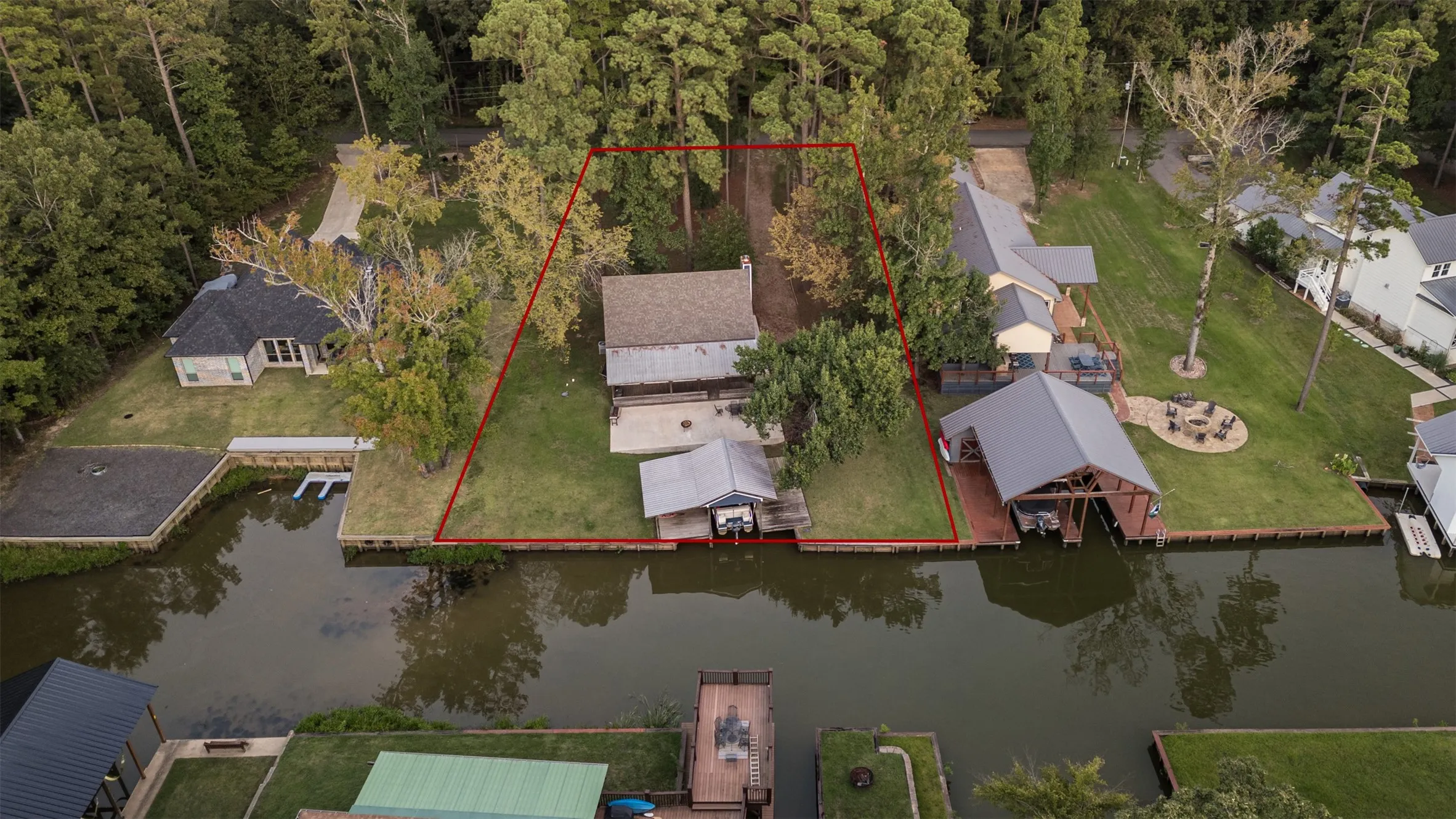 Single Family Residence For Sale in Franklin (TX) County , 310 Cypress Creek Drive, Mount Vernon, Texas 75457, 3 Bedroom, 2 Bathroom, Garage spaces, 1,529 Sqft, built in 1999, mls#21399351, Real Estate Agent in Mount Vernon, Homes For Sale in Franklin (TX) county, Homes For Sale in Mount Vernon, Realtor in Mount Vernon Texas, Real Estate Brokerage Independent Realty Texas, Luminita Cordes Realtor