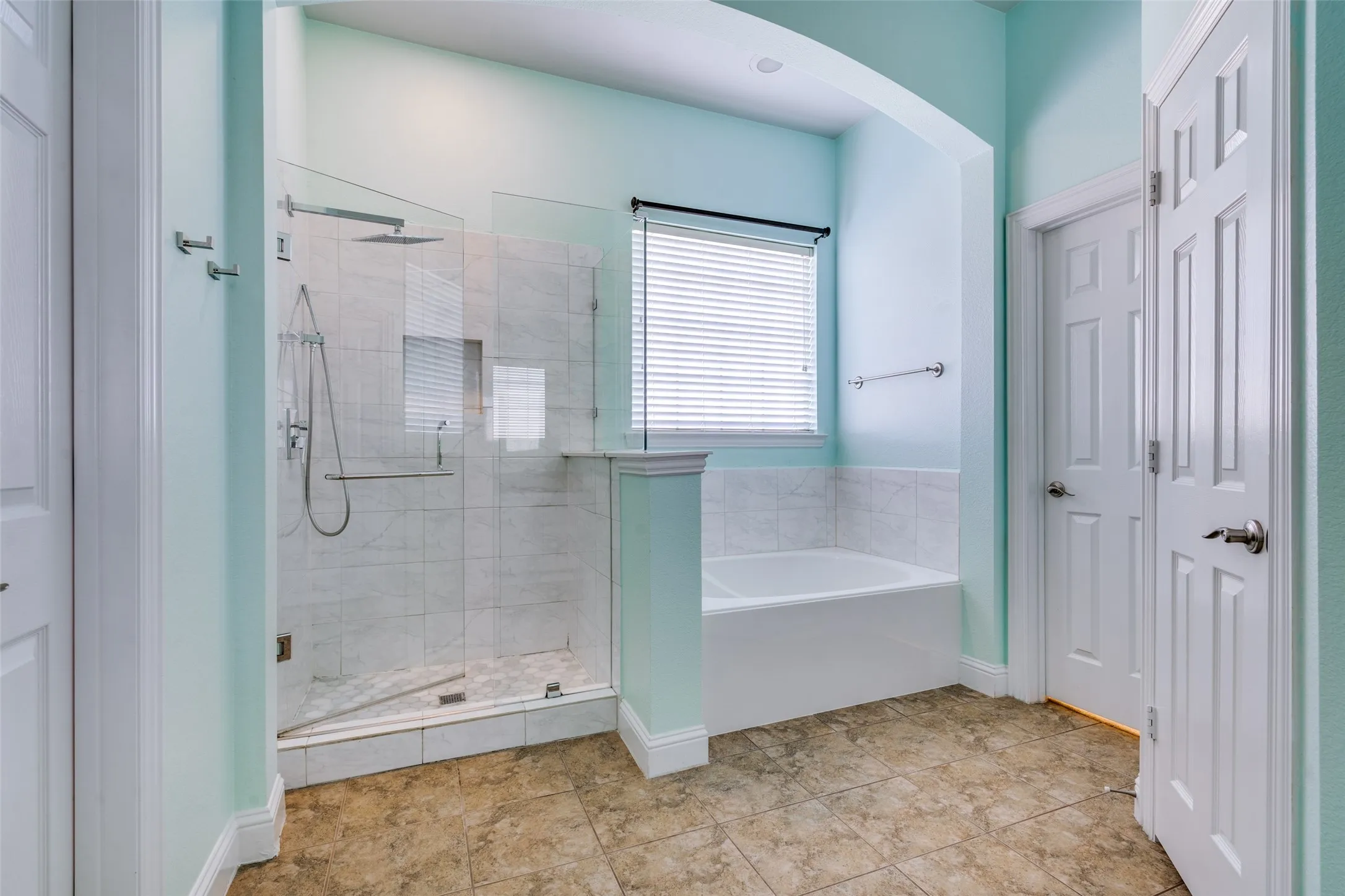 Townhouse For Rent in Collin County , 4667 Edith Street, Plano, Texas 75024, 3 Bedroom, 3 Bathroom, 2 Garage spaces, 2,319 Sqft, built in 2007, mls#21398694, Real Estate Agent in Plano, Homes For Rent in Collin county, Homes For Rent in Plano, Realtor in Plano Texas, Real Estate Brokerage Independent Realty Texas, Luminita Cordes Realtor