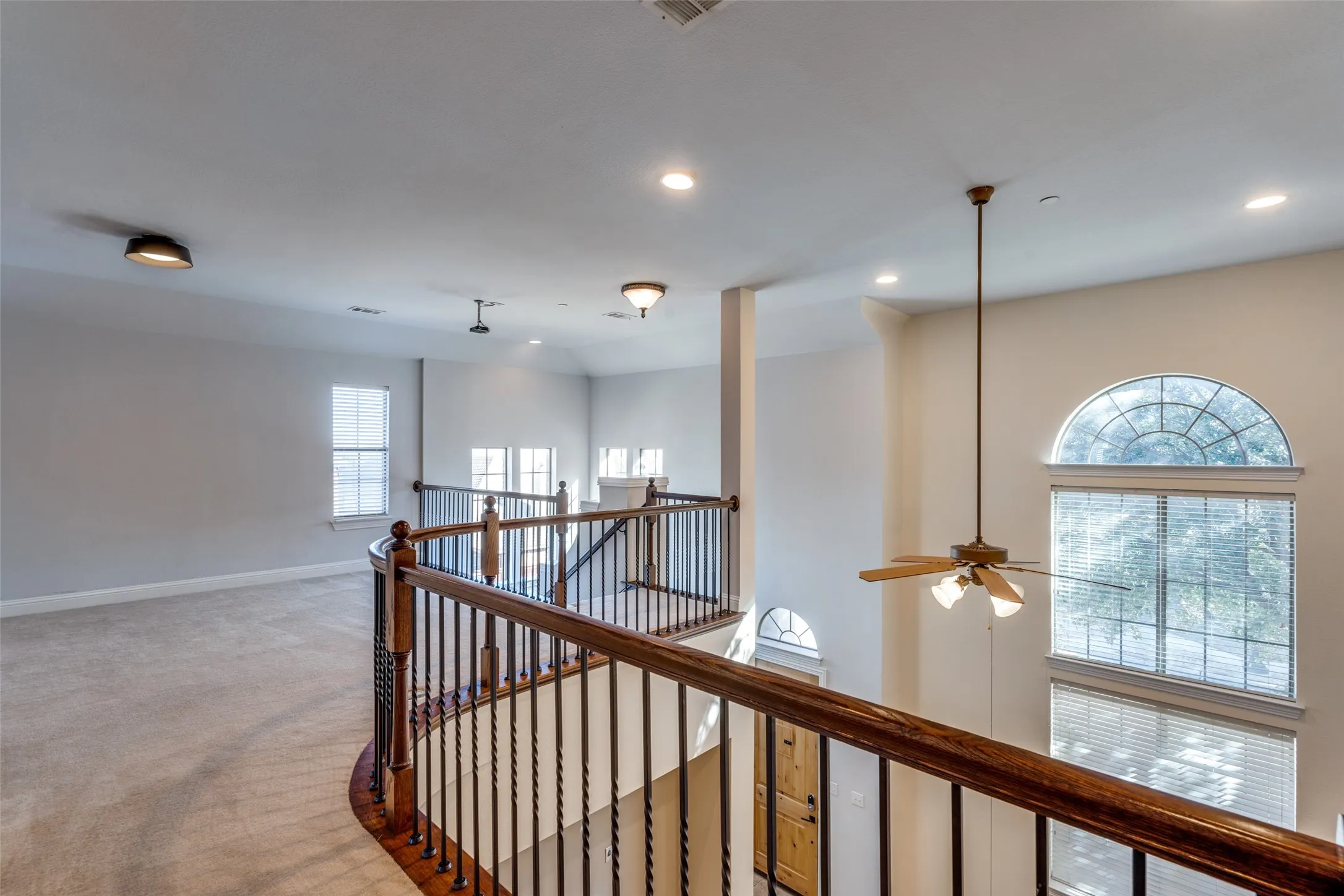 Townhouse For Rent in Collin County , 4667 Edith Street, Plano, Texas 75024, 3 Bedroom, 3 Bathroom, 2 Garage spaces, 2,319 Sqft, built in 2007, mls#21398694, Real Estate Agent in Plano, Homes For Rent in Collin county, Homes For Rent in Plano, Realtor in Plano Texas, Real Estate Brokerage Independent Realty Texas, Luminita Cordes Realtor