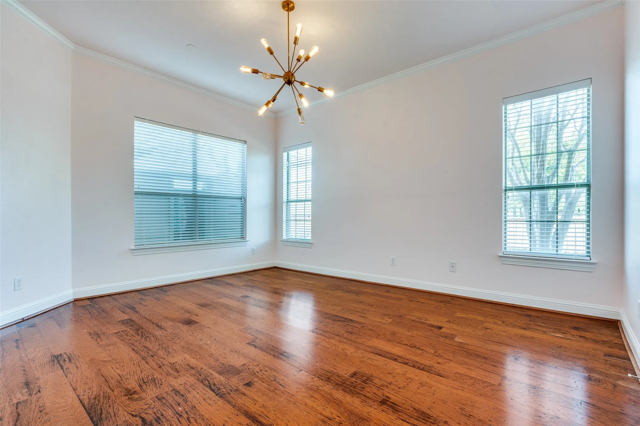 Townhouse For Rent in Collin County , 4667 Edith Street, Plano, Texas 75024, 3 Bedroom, 3 Bathroom, 2 Garage spaces, 2,319 Sqft, built in 2007, mls#21398694, Real Estate Agent in Plano, Homes For Rent in Collin county, Homes For Rent in Plano, Realtor in Plano Texas, Real Estate Brokerage Independent Realty Texas, Luminita Cordes Realtor
