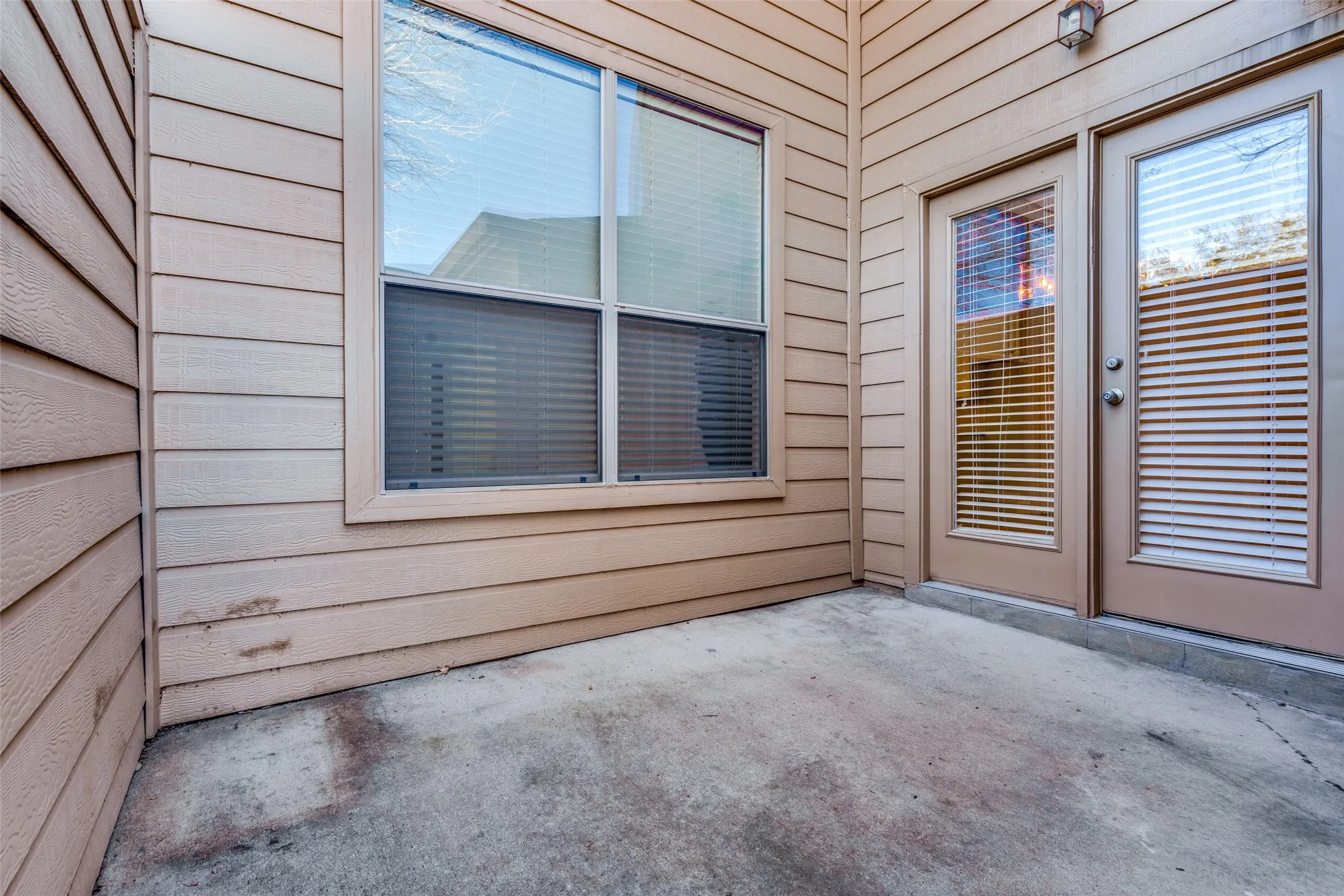 Townhouse For Rent in Collin County , 4667 Edith Street, Plano, Texas 75024, 3 Bedroom, 3 Bathroom, 2 Garage spaces, 2,319 Sqft, built in 2007, mls#21398694, Real Estate Agent in Plano, Homes For Rent in Collin county, Homes For Rent in Plano, Realtor in Plano Texas, Real Estate Brokerage Independent Realty Texas, Luminita Cordes Realtor