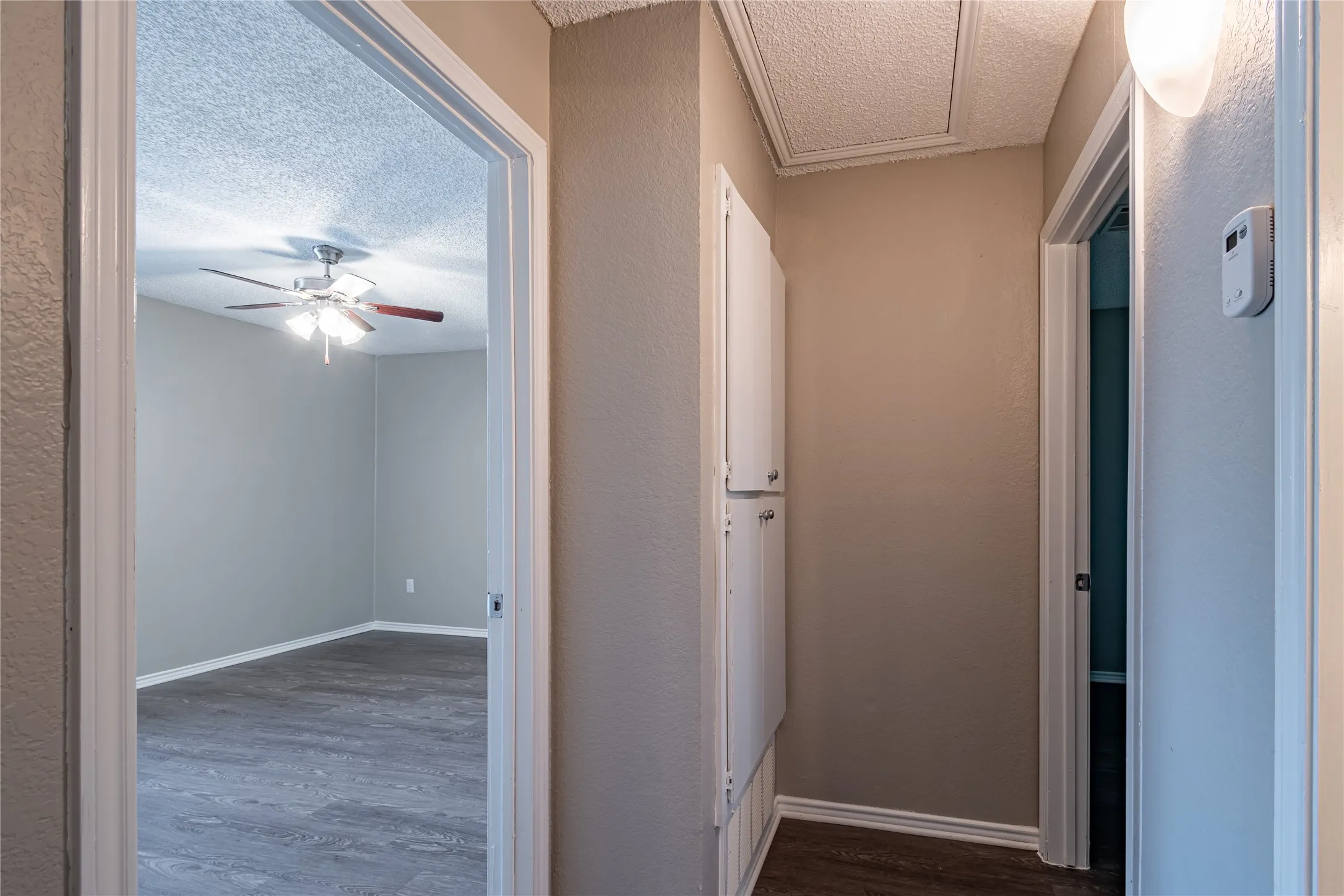 Quadruplex For Rent in Tarrant County , 400 Cambridge Drive 400, Saginaw, Texas 76179, 2 Bedroom, 2 Bathroom, Garage spaces, 1,044 Sqft, built in 1982, mls#21399363, Real Estate Agent in Saginaw, Homes For Rent in Tarrant county, Homes For Rent in Saginaw, Realtor in Saginaw Texas, Real Estate Brokerage Independent Realty Texas, Luminita Cordes Realtor
