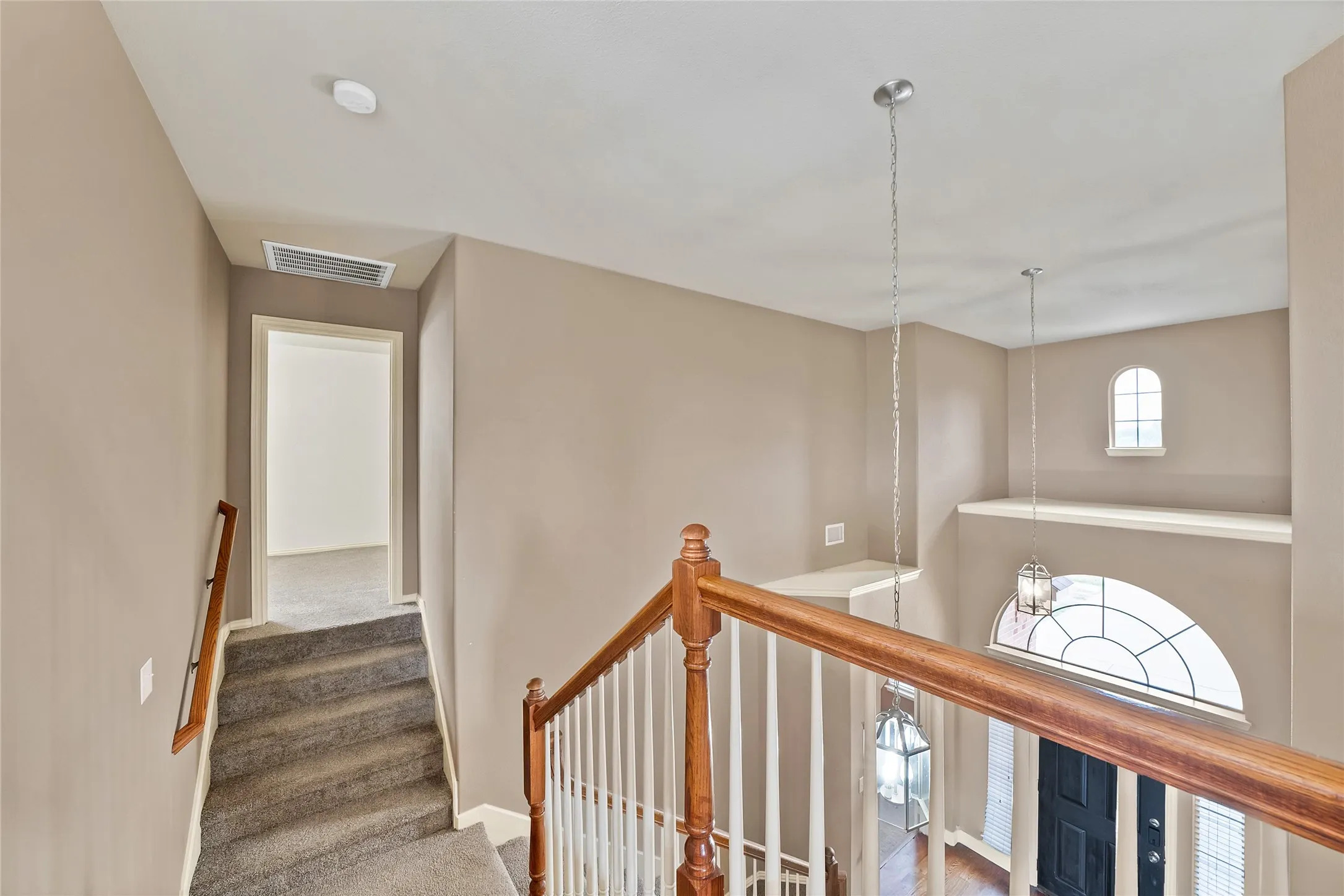Single Family Residence For Rent in Dallas County , 903 Fieldstone Drive, Cedar Hill, Texas 75104, 4 Bedroom, 3 Bathroom, 2 Garage spaces, 3,162 Sqft, built in 2004, mls#21398373, Real Estate Agent in Cedar Hill, Homes For Rent in Dallas county, Homes For Rent in Cedar Hill, Realtor in Cedar Hill Texas, Real Estate Brokerage Independent Realty Texas, Luminita Cordes Realtor
