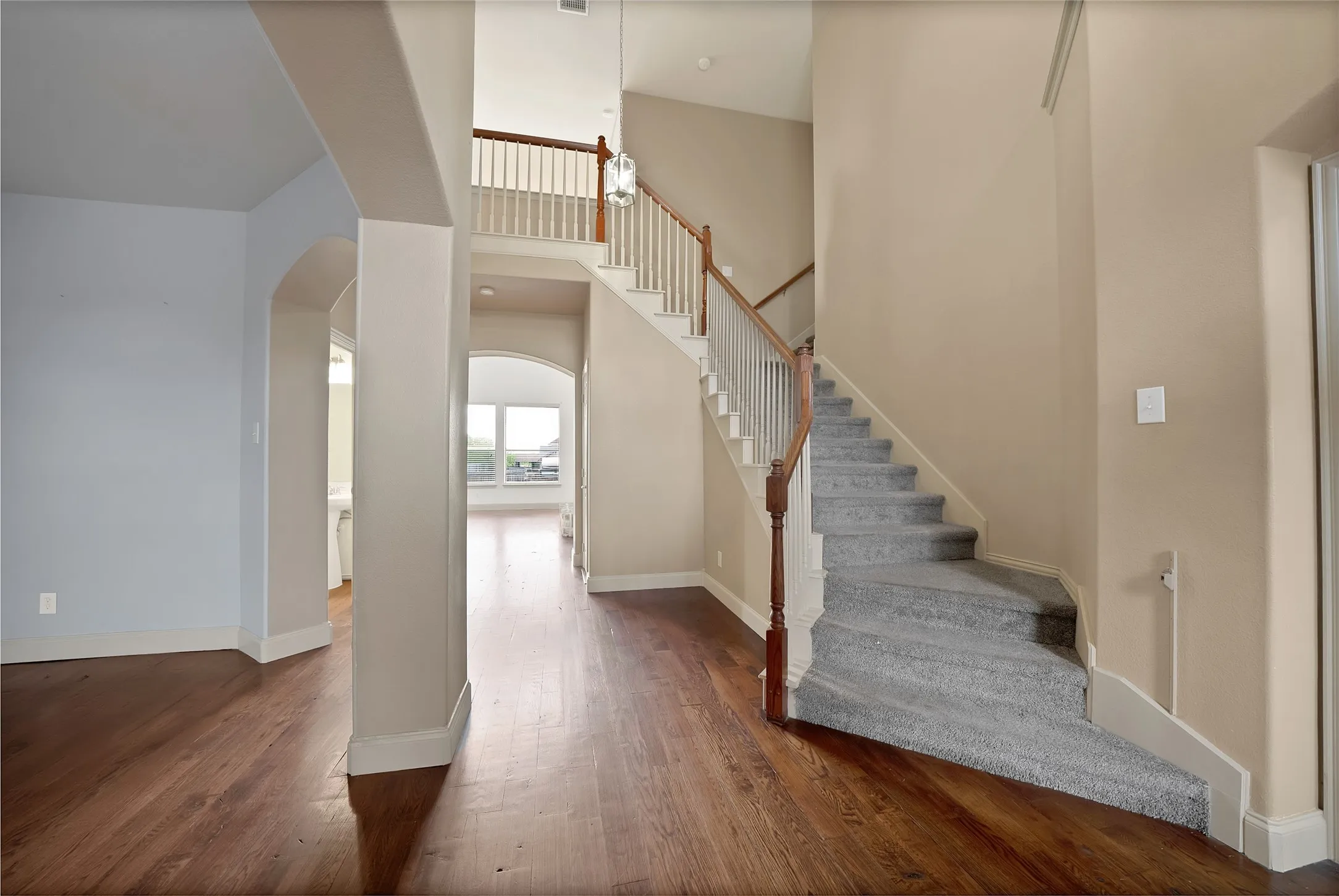 Single Family Residence For Rent in Dallas County , 903 Fieldstone Drive, Cedar Hill, Texas 75104, 4 Bedroom, 3 Bathroom, 2 Garage spaces, 3,162 Sqft, built in 2004, mls#21398373, Real Estate Agent in Cedar Hill, Homes For Rent in Dallas county, Homes For Rent in Cedar Hill, Realtor in Cedar Hill Texas, Real Estate Brokerage Independent Realty Texas, Luminita Cordes Realtor