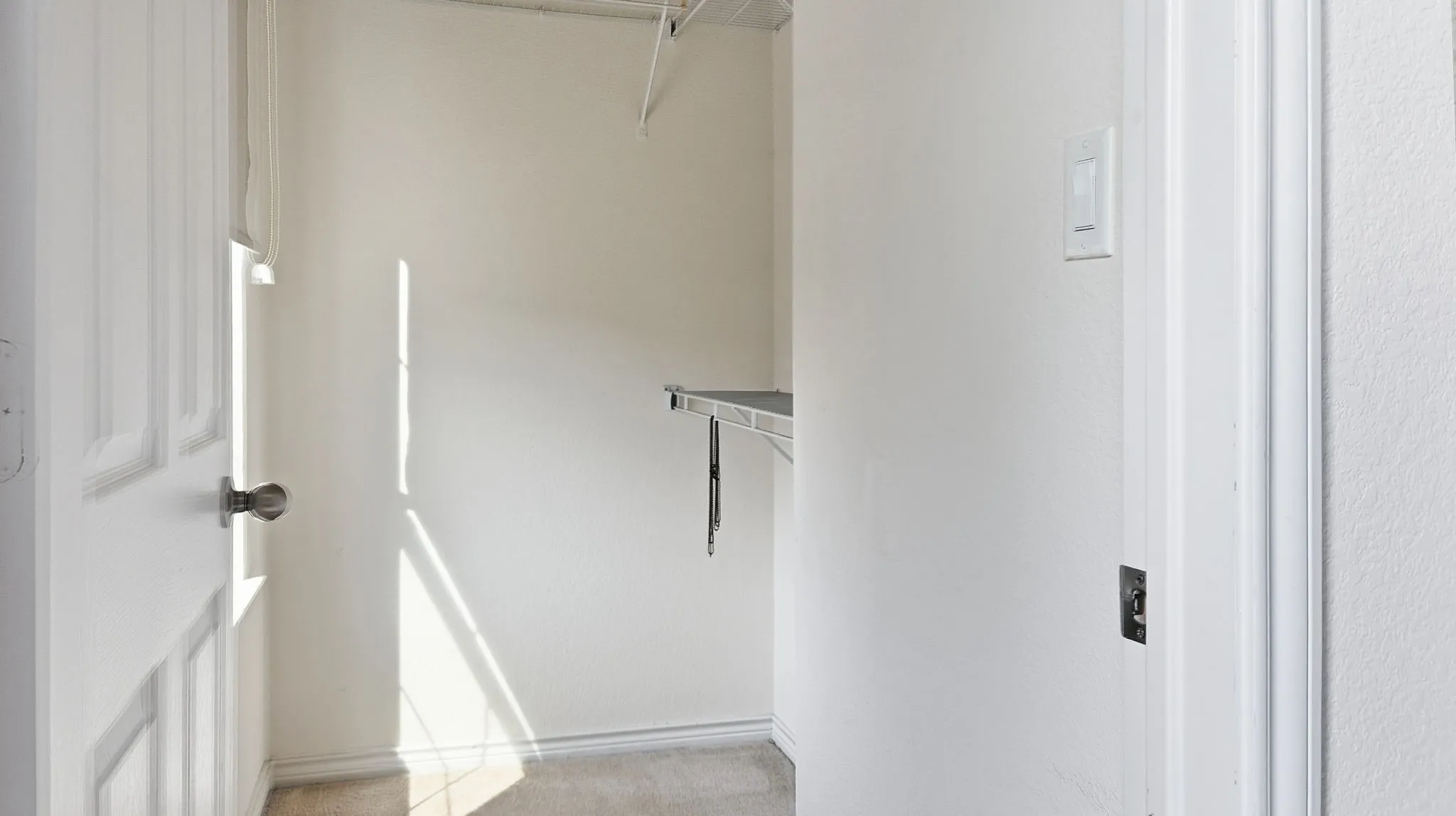Townhouse For Rent in Dallas County , 2006 Azure Pointe, Richardson, Texas 75080, 2 Bedroom, 2 Bathroom, 2 Garage spaces, 1,485 Sqft, built in 2006, mls#21399269, Real Estate Agent in Richardson, Homes For Rent in Dallas county, Homes For Rent in Richardson, Realtor in Richardson Texas, Real Estate Brokerage Independent Realty Texas, Luminita Cordes Realtor
