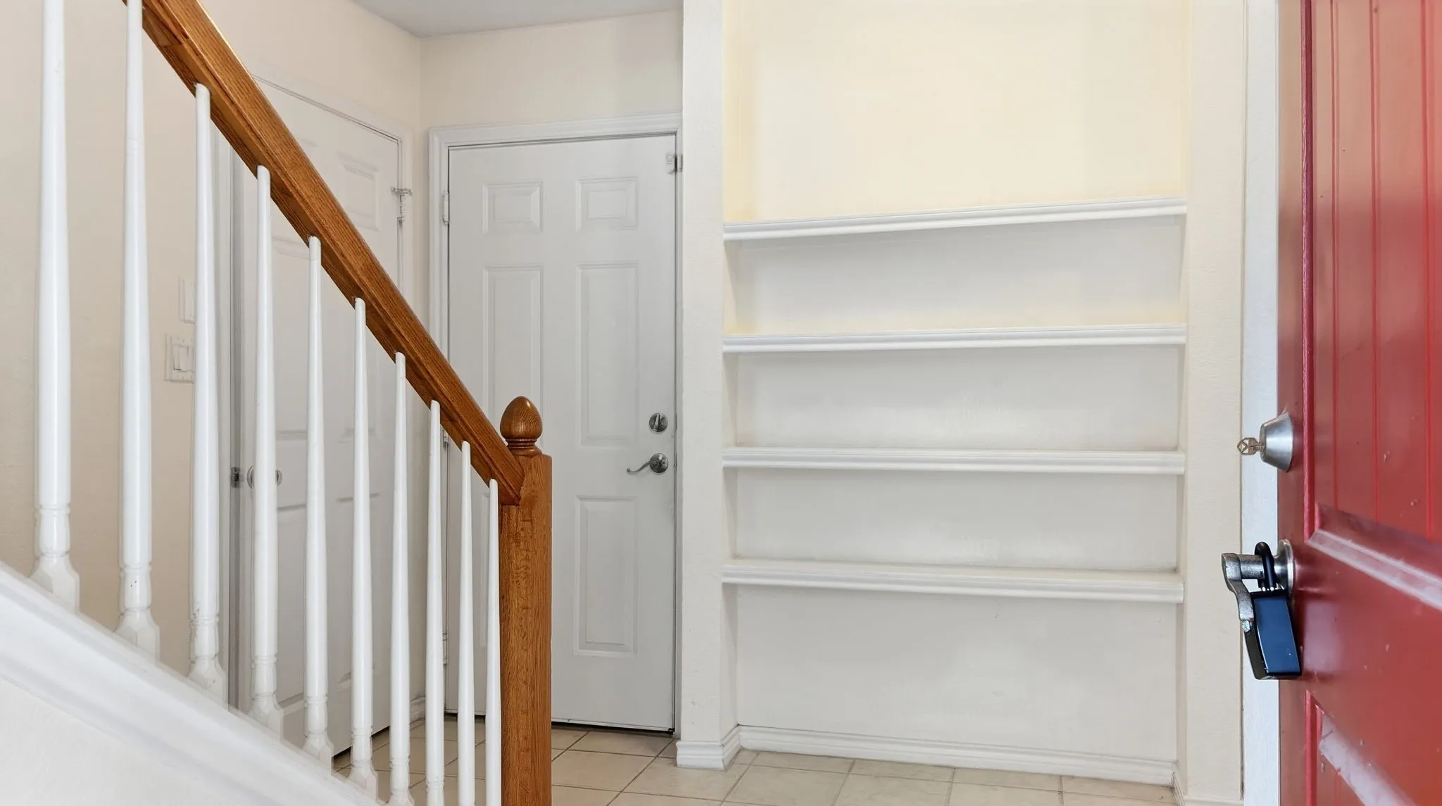 Townhouse For Rent in Dallas County , 2006 Azure Pointe, Richardson, Texas 75080, 2 Bedroom, 2 Bathroom, 2 Garage spaces, 1,485 Sqft, built in 2006, mls#21399269, Real Estate Agent in Richardson, Homes For Rent in Dallas county, Homes For Rent in Richardson, Realtor in Richardson Texas, Real Estate Brokerage Independent Realty Texas, Luminita Cordes Realtor