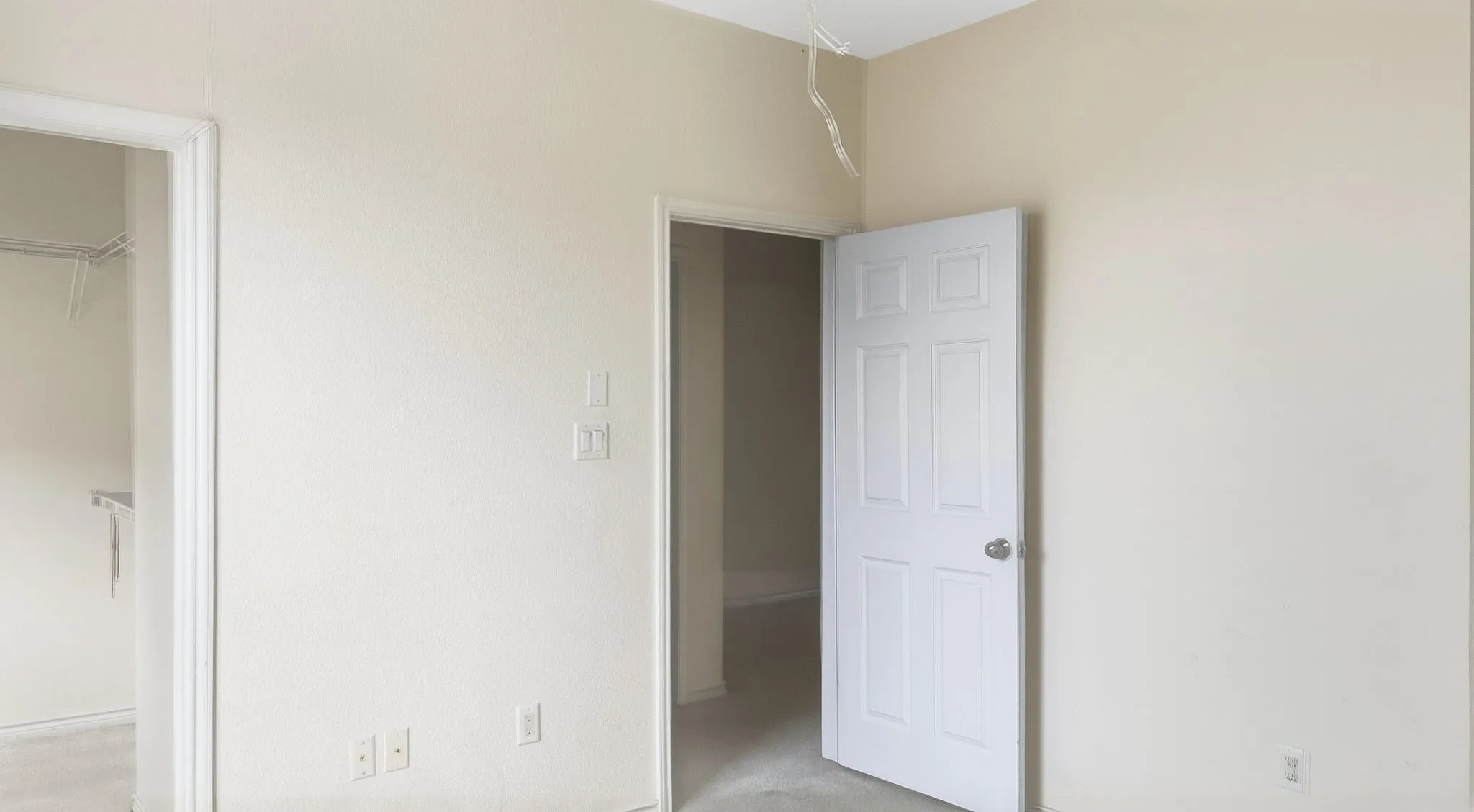 Townhouse For Rent in Dallas County , 2006 Azure Pointe, Richardson, Texas 75080, 2 Bedroom, 2 Bathroom, 2 Garage spaces, 1,485 Sqft, built in 2006, mls#21399269, Real Estate Agent in Richardson, Homes For Rent in Dallas county, Homes For Rent in Richardson, Realtor in Richardson Texas, Real Estate Brokerage Independent Realty Texas, Luminita Cordes Realtor